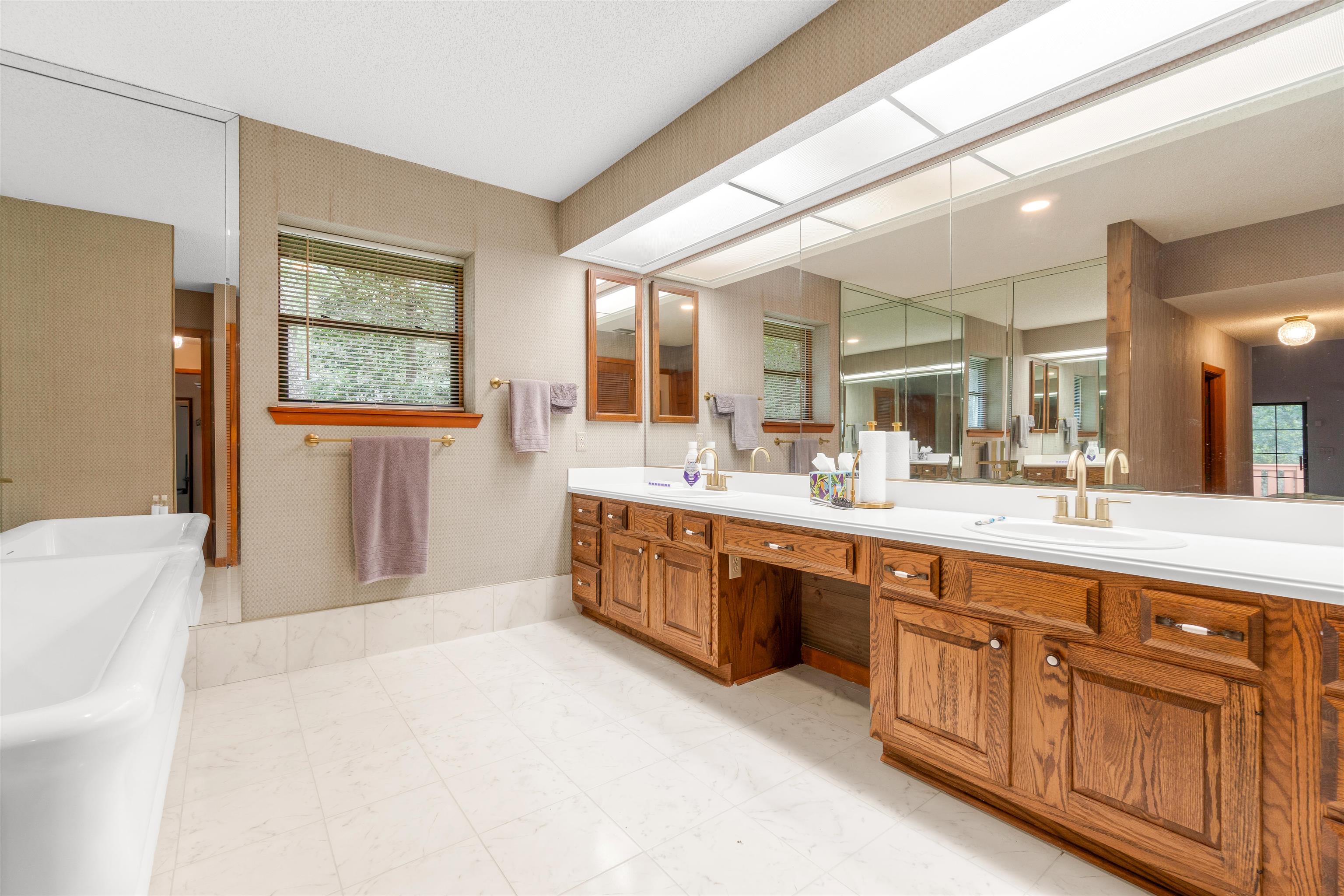 Image 25 of 48 For 3649 Lone Wolf Trl