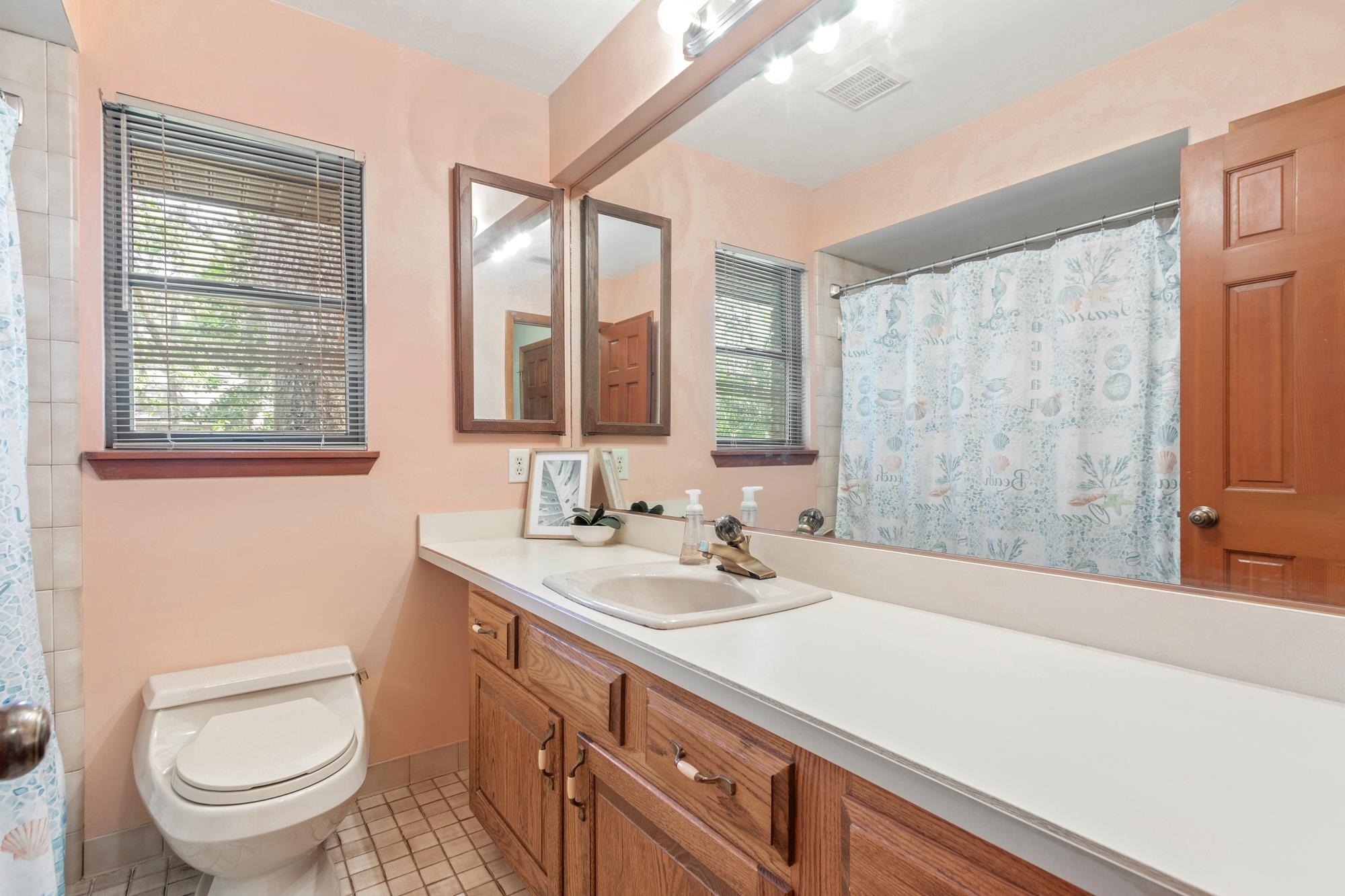 Image 38 of 48 For 3649 Lone Wolf Trl