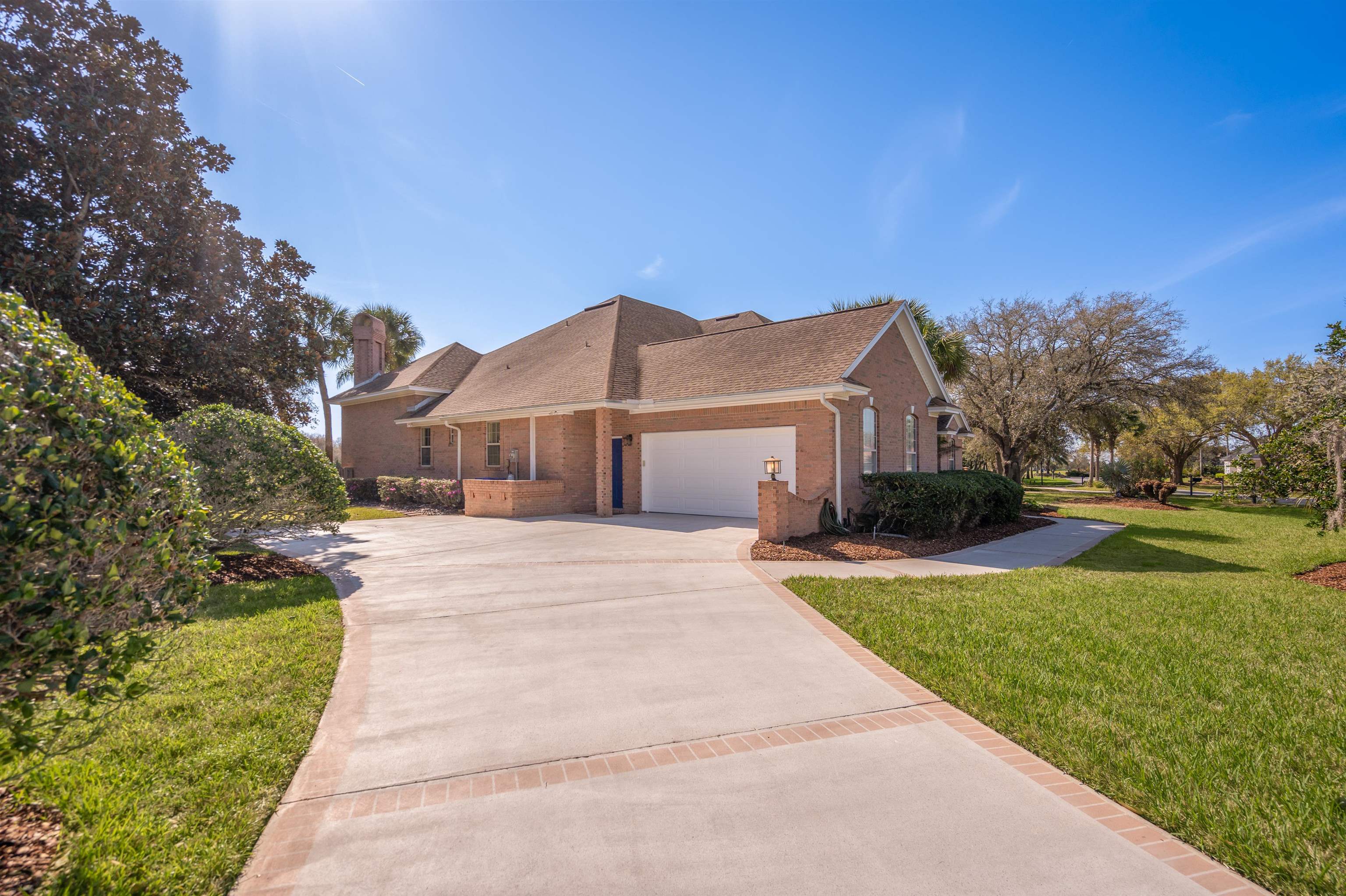 Image 34 of 98 For 126 Marshside Dr