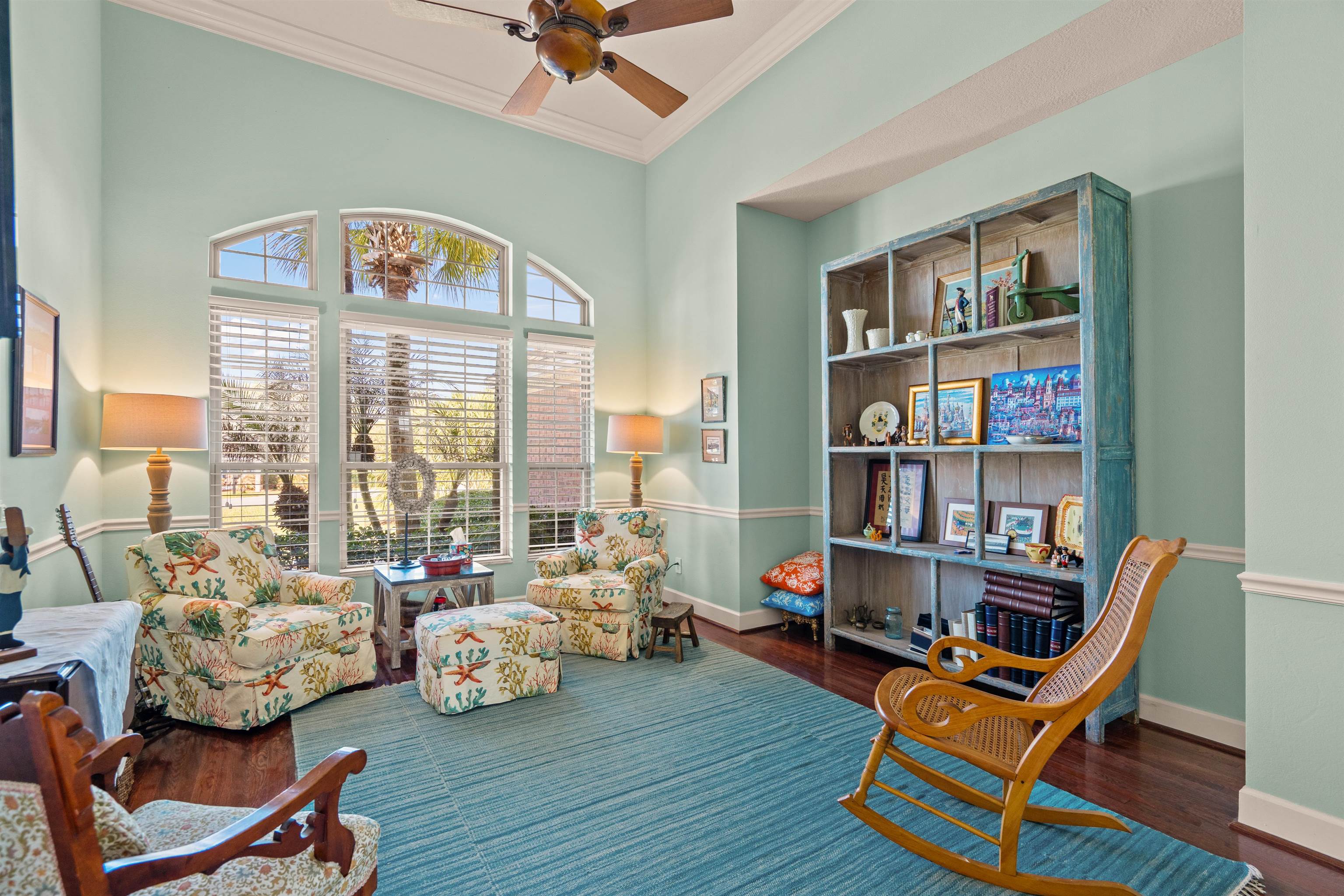 Image 46 of 98 For 126 Marshside Dr