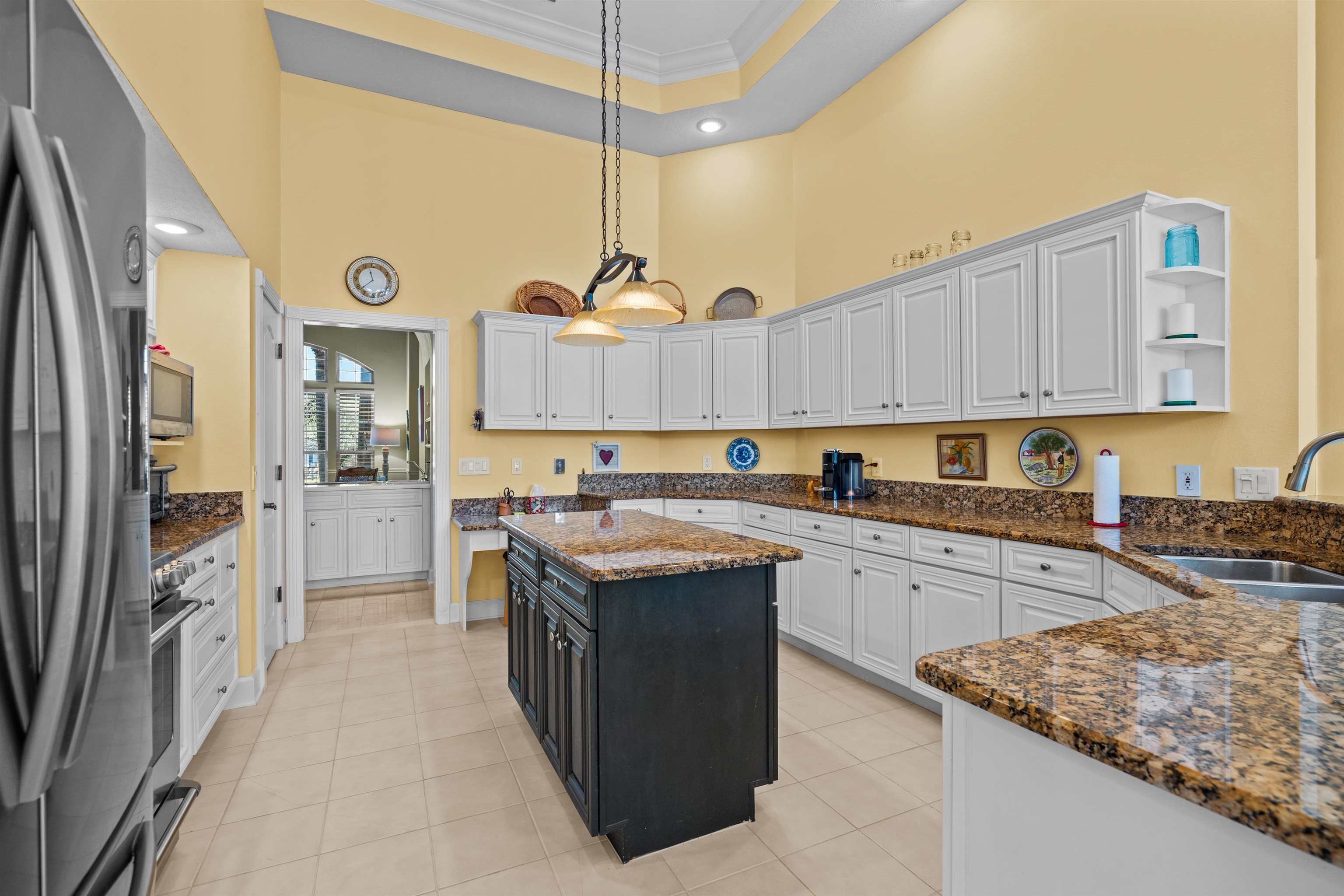 Image 53 of 98 For 126 Marshside Dr