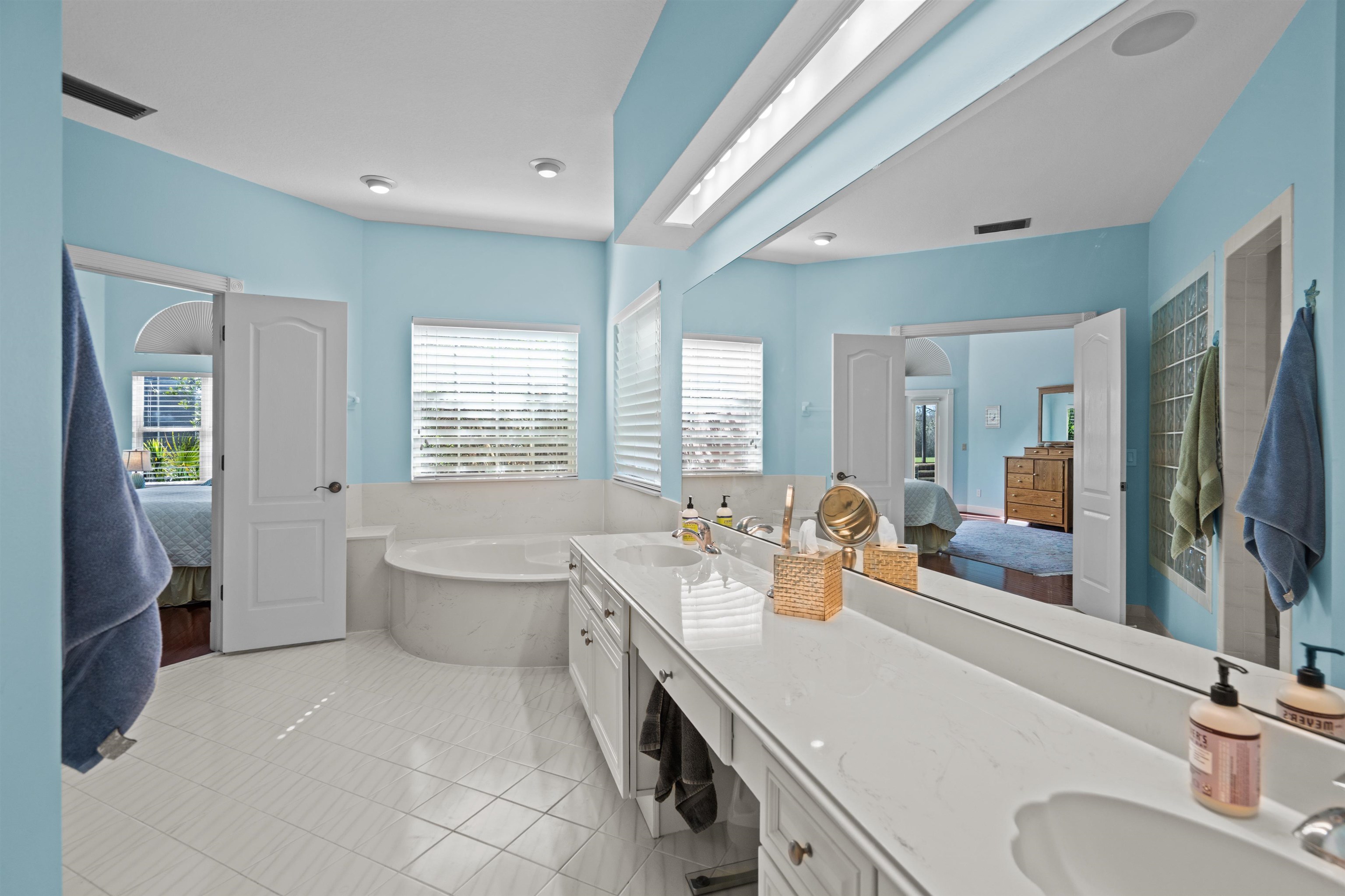 Image 69 of 98 For 126 Marshside Dr