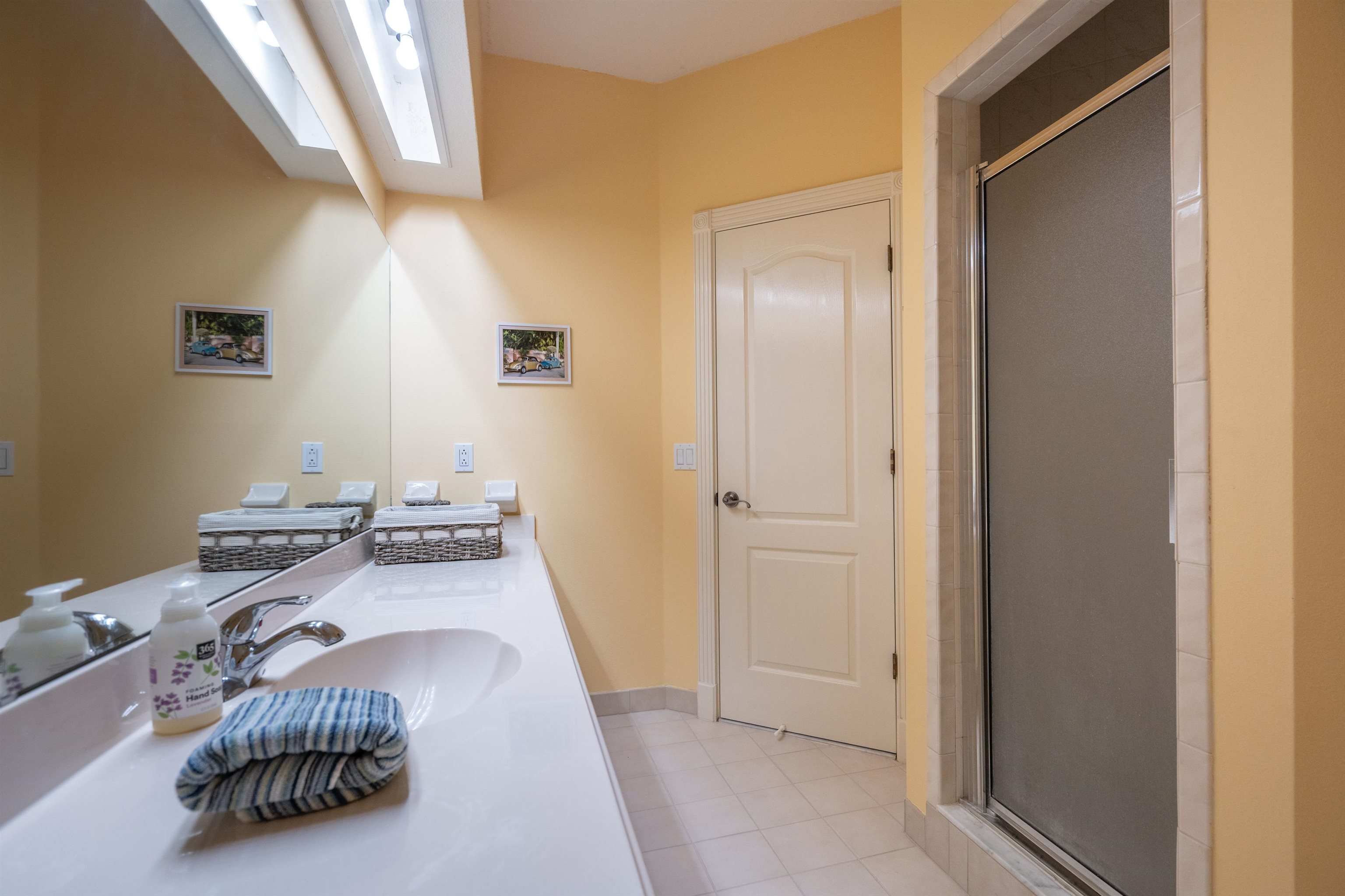 Image 73 of 98 For 126 Marshside Dr