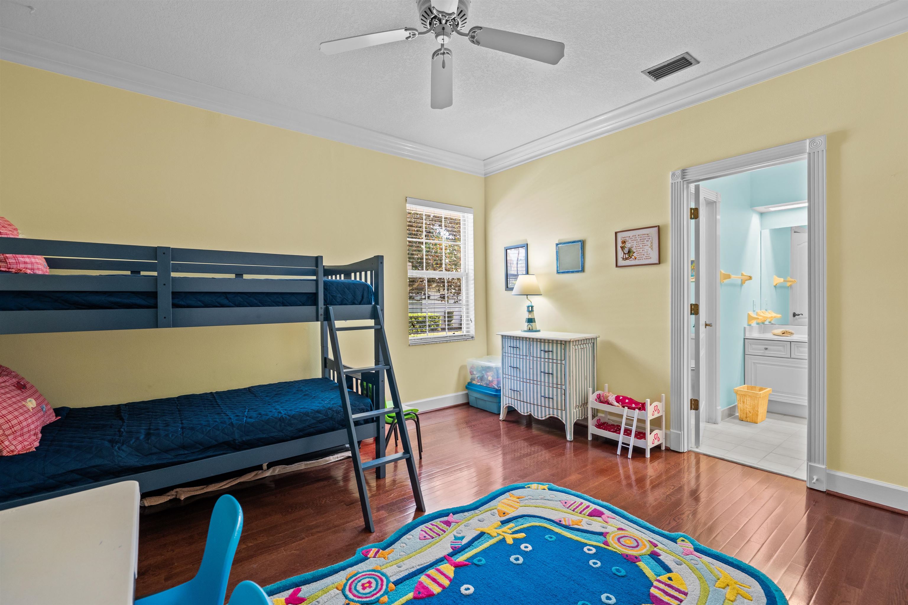 Image 76 of 98 For 126 Marshside Dr