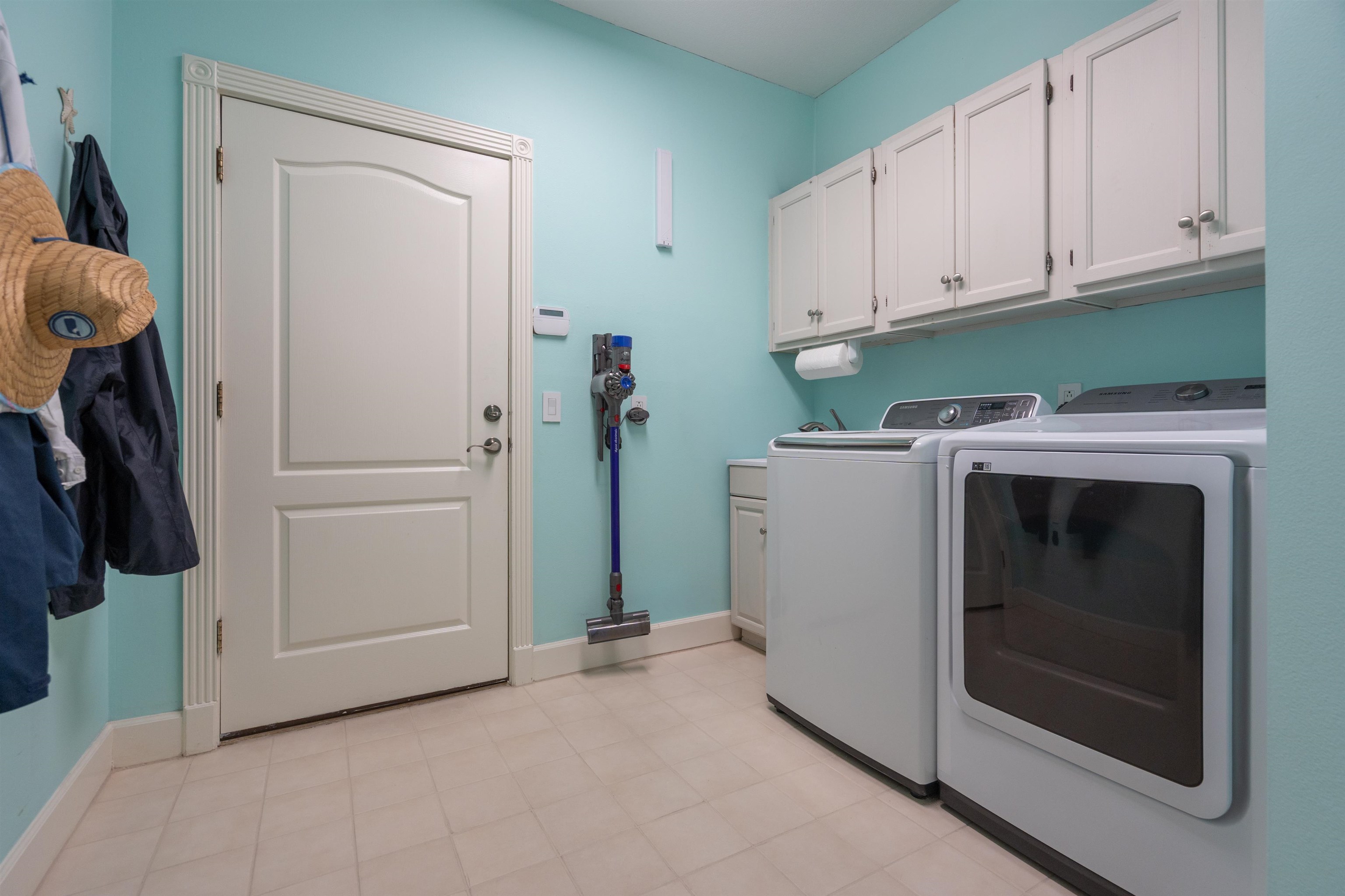 Image 79 of 98 For 126 Marshside Dr