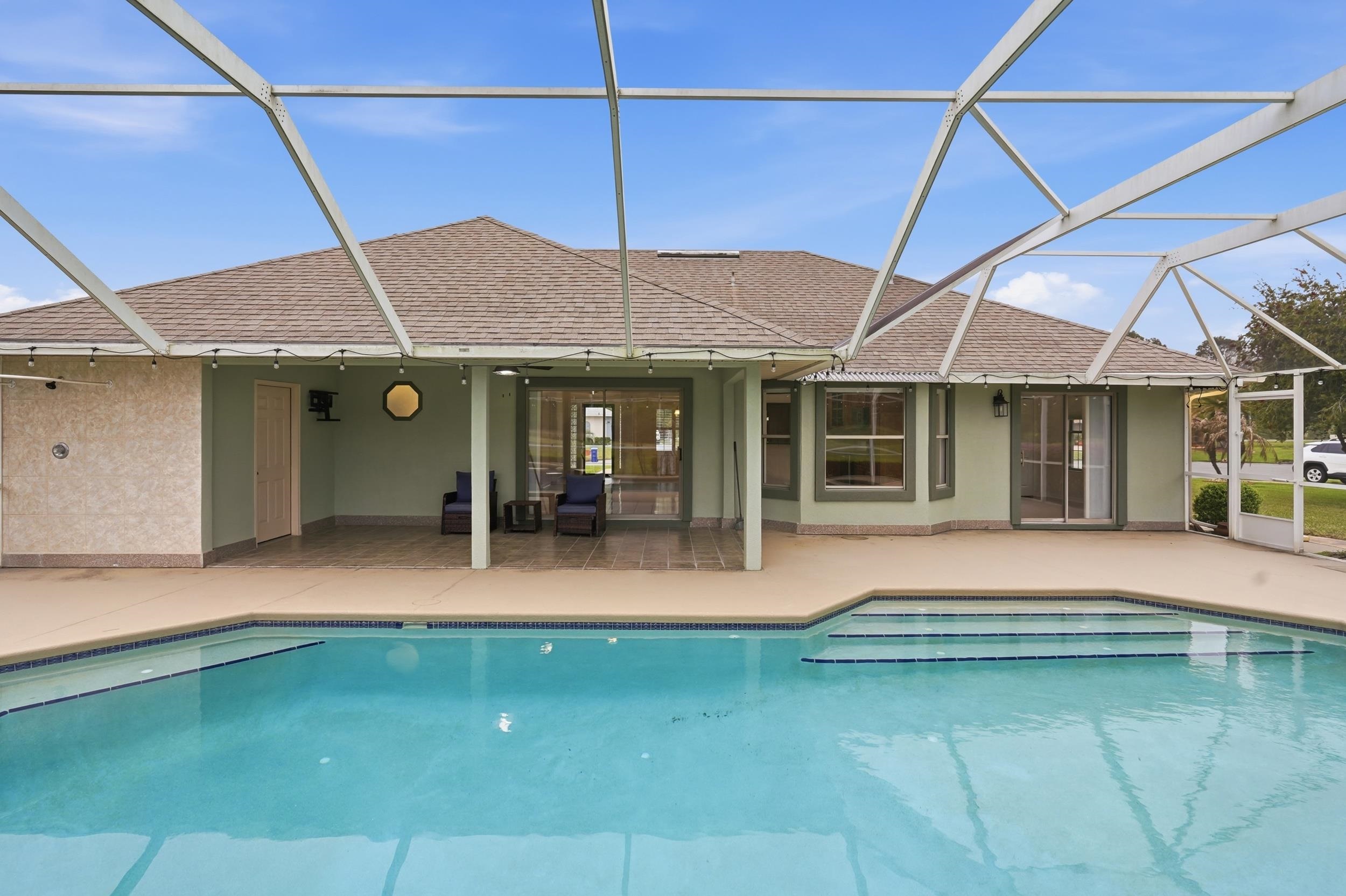 Image 21 of 22 For 4720 Innisbrook Ct N