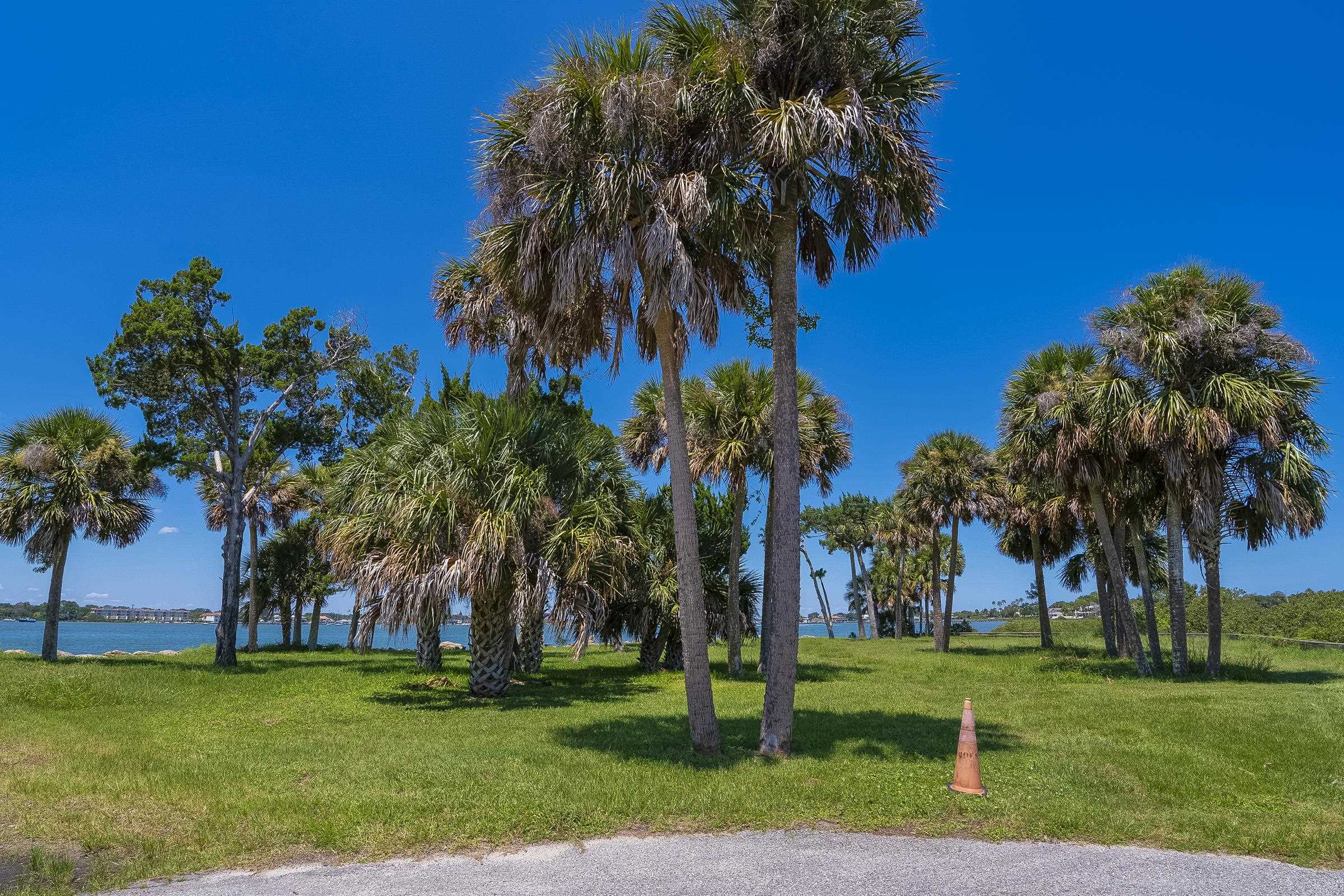 Image 33 of 53 For 113 Spoonbill Point Ct