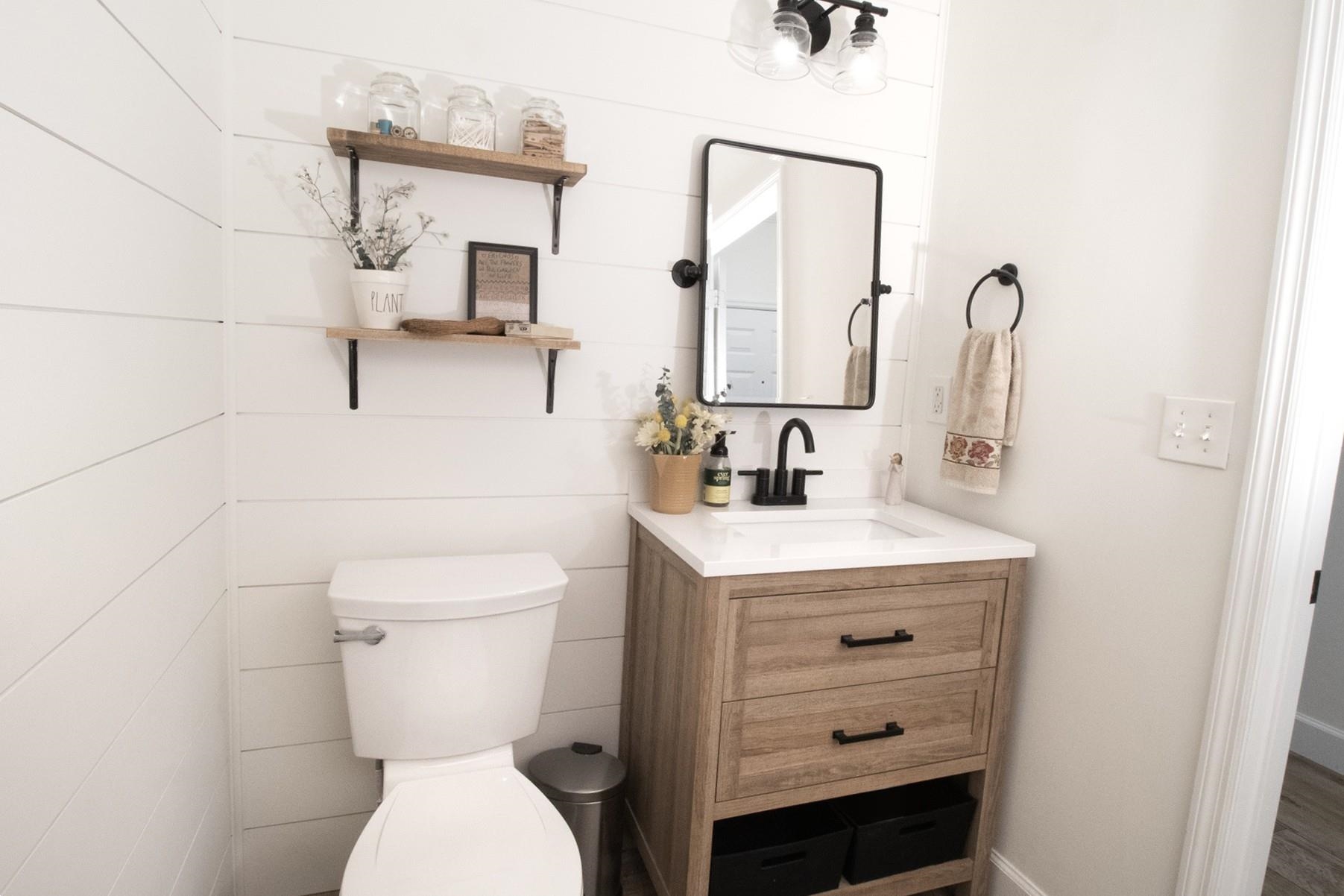 Image 12 of 41 For 4815 Serena Circle