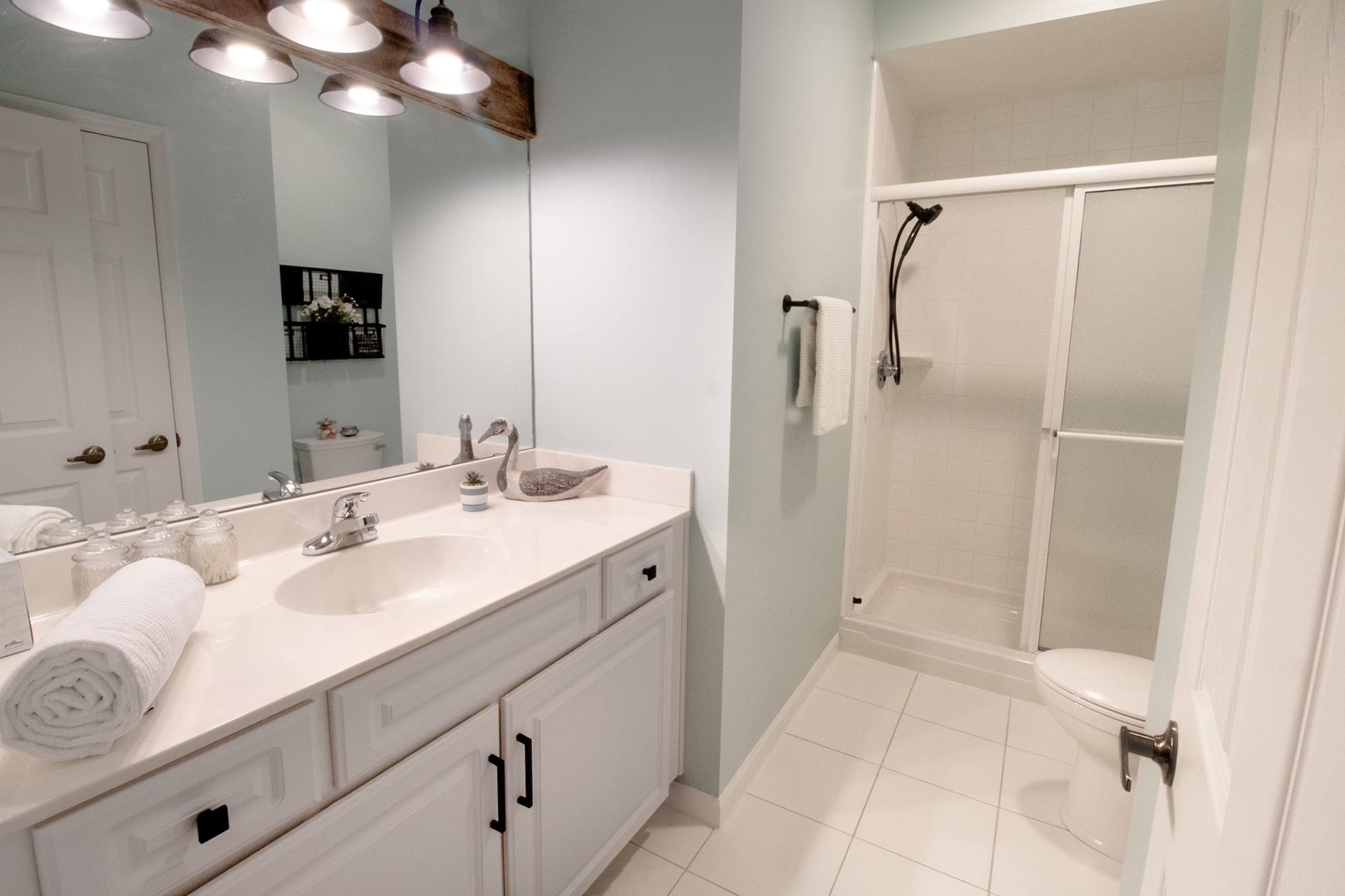 Image 19 of 41 For 4815 Serena Circle