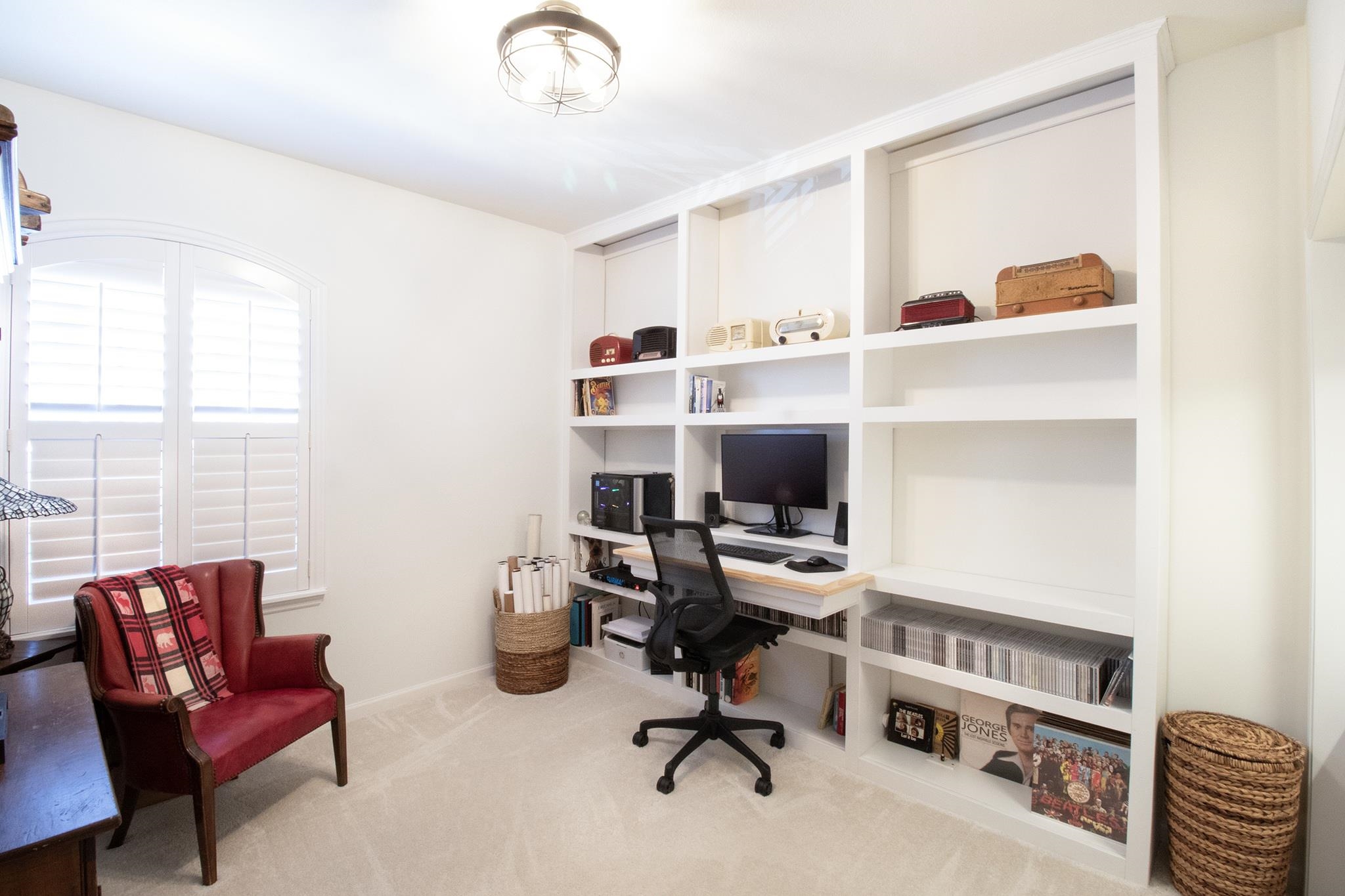 Image 20 of 41 For 4815 Serena Circle