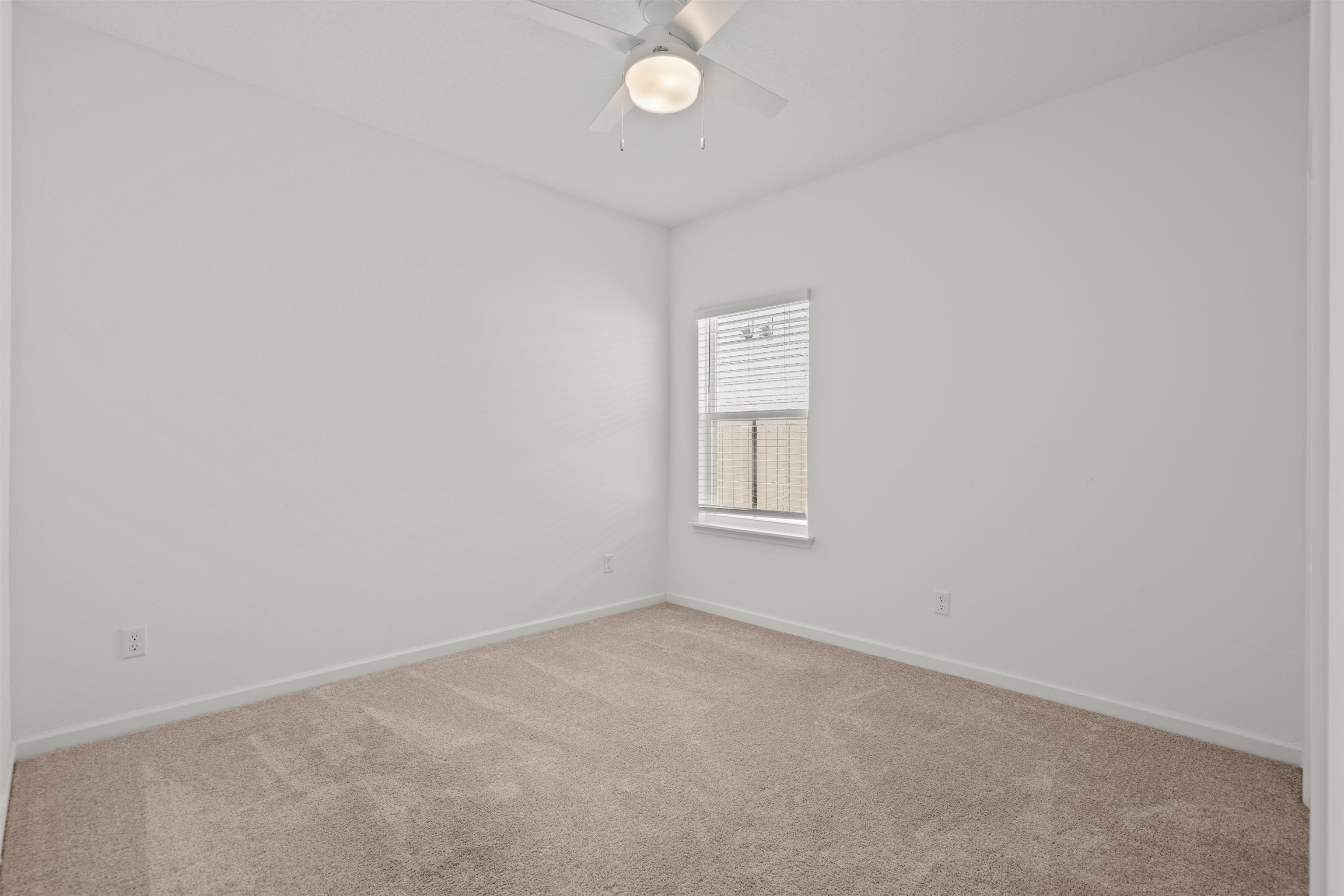 Image 19 of 40 For 65 Eustis Pt