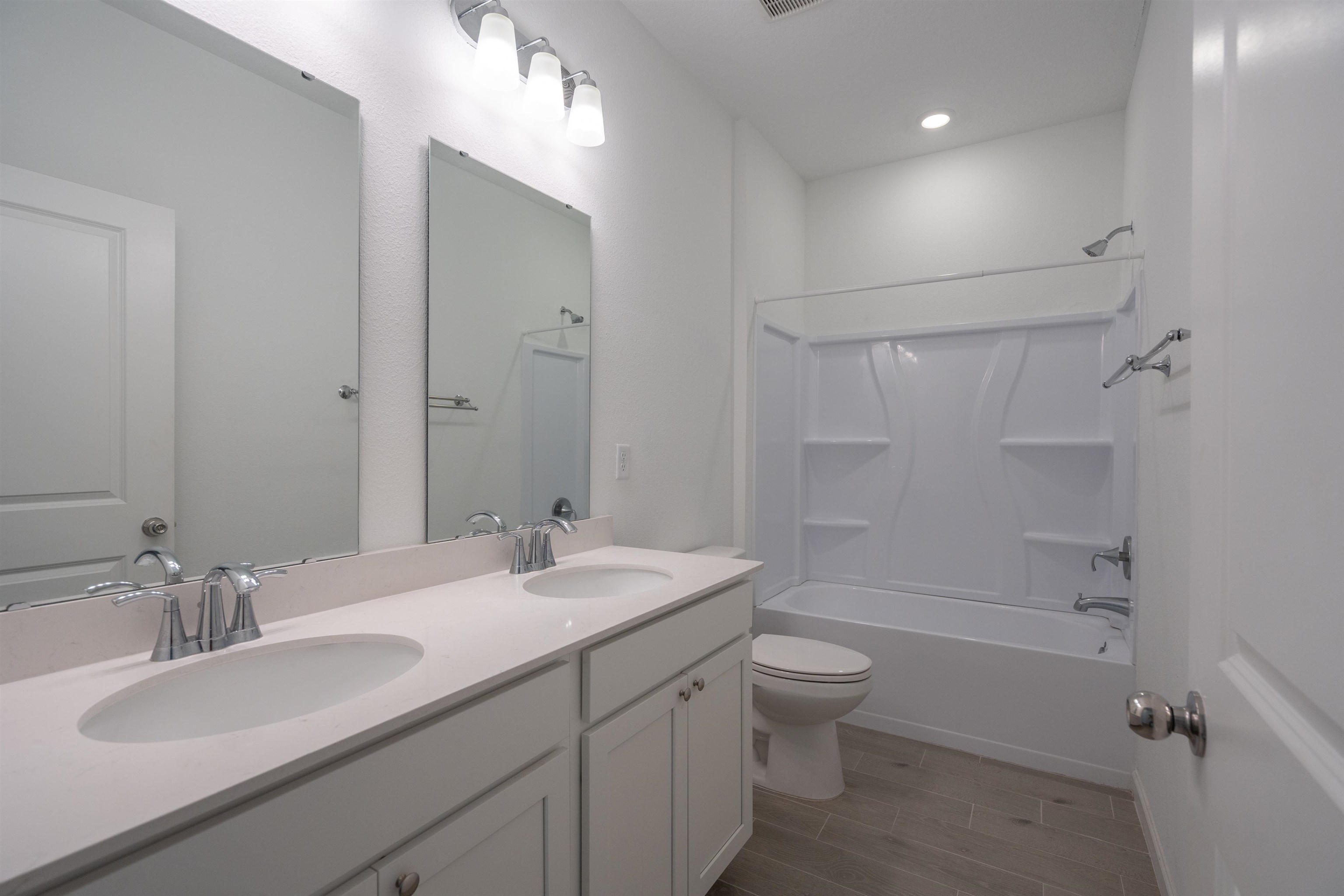 Image 21 of 40 For 65 Eustis Pt