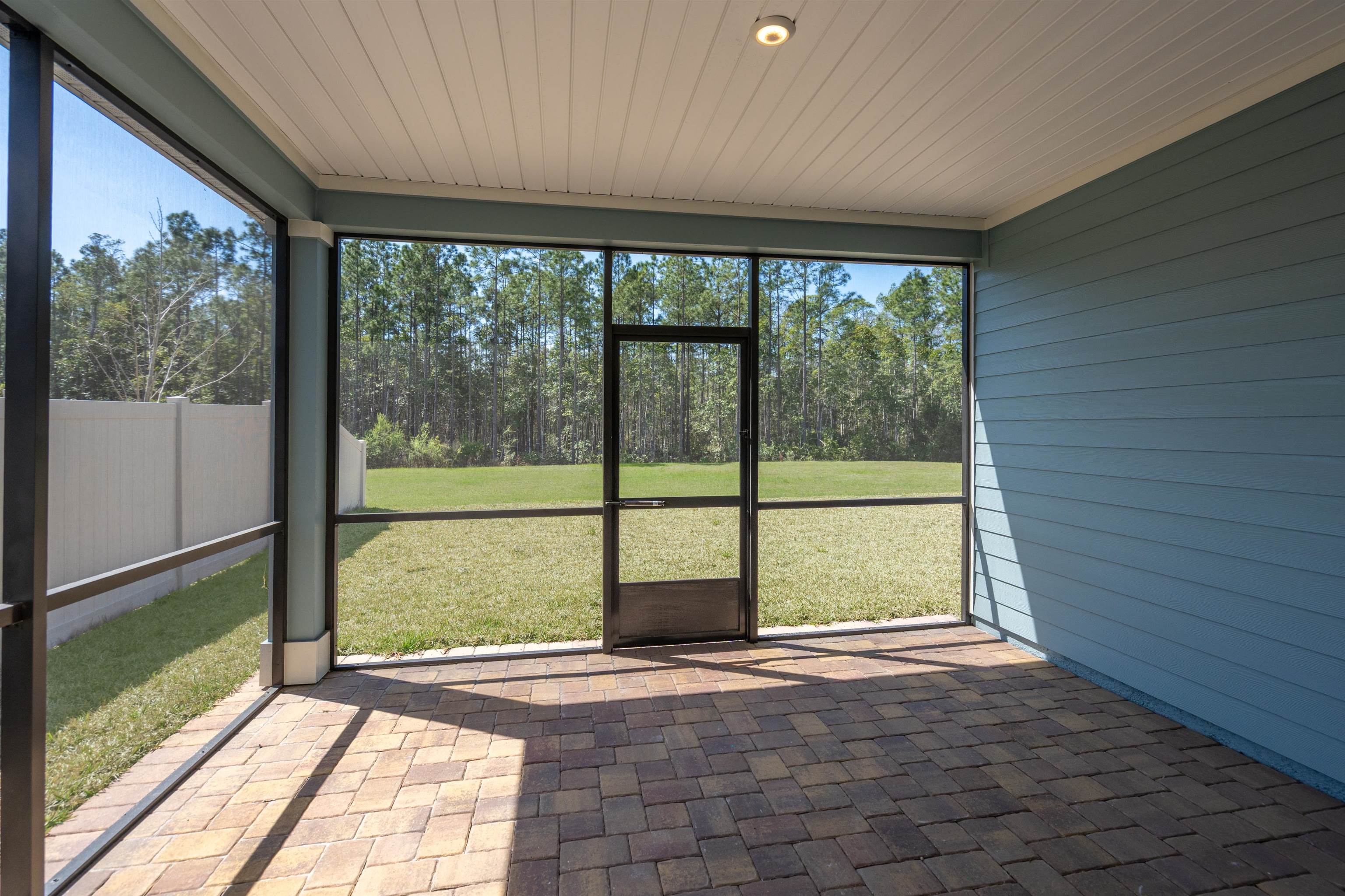 Image 26 of 40 For 65 Eustis Pt