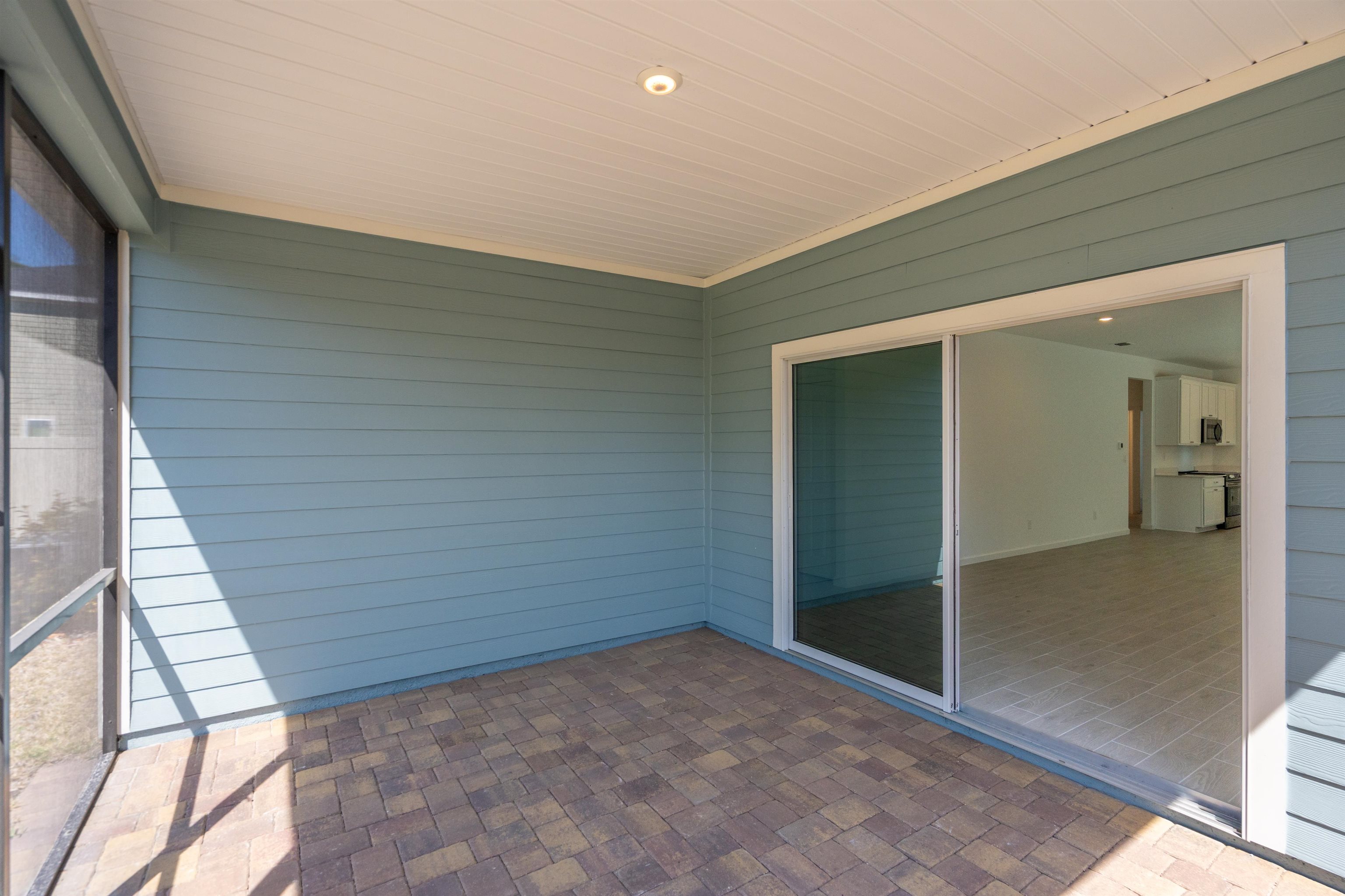 Image 29 of 40 For 65 Eustis Pt