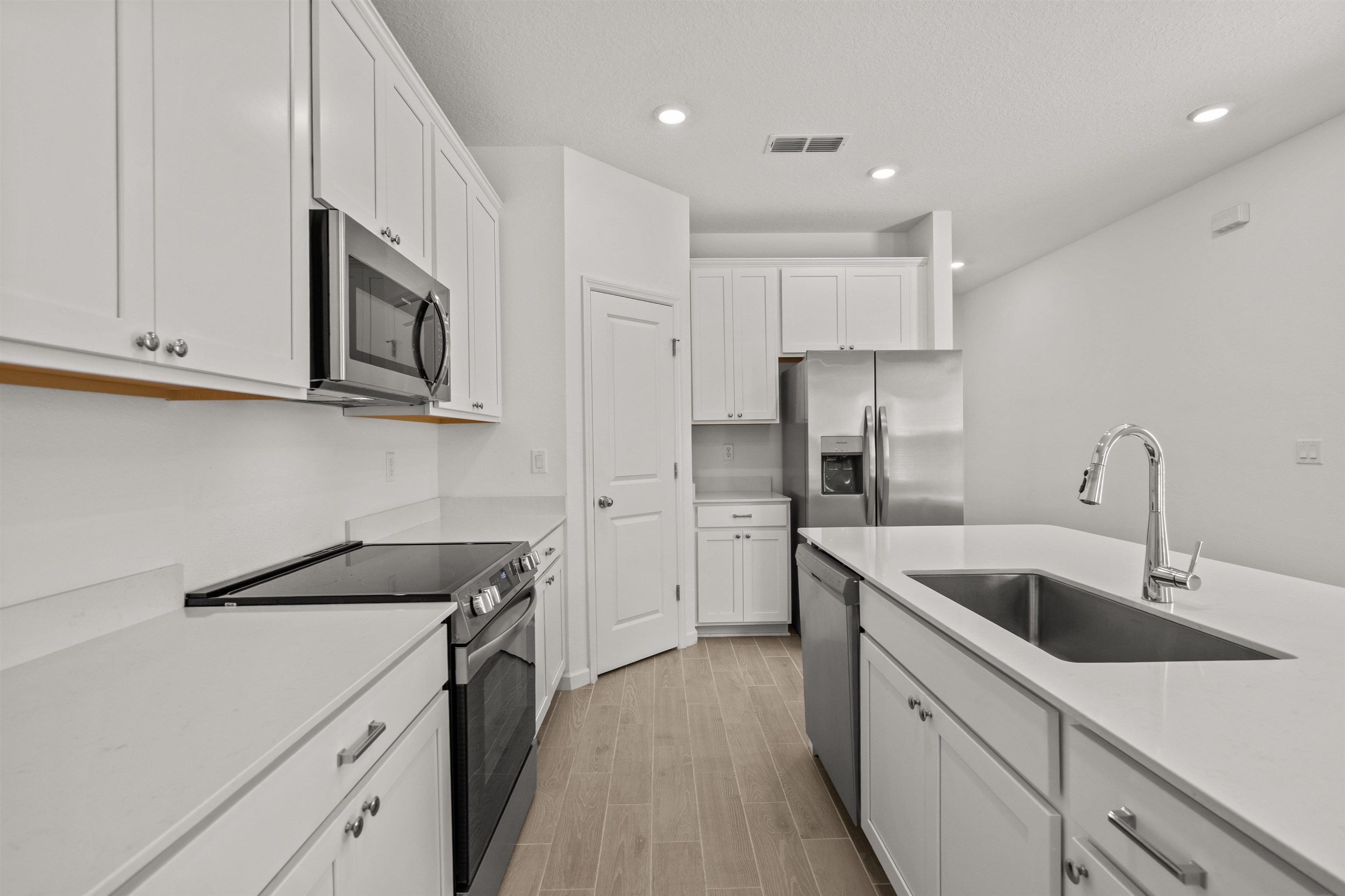 Image 6 of 40 For 65 Eustis Pt