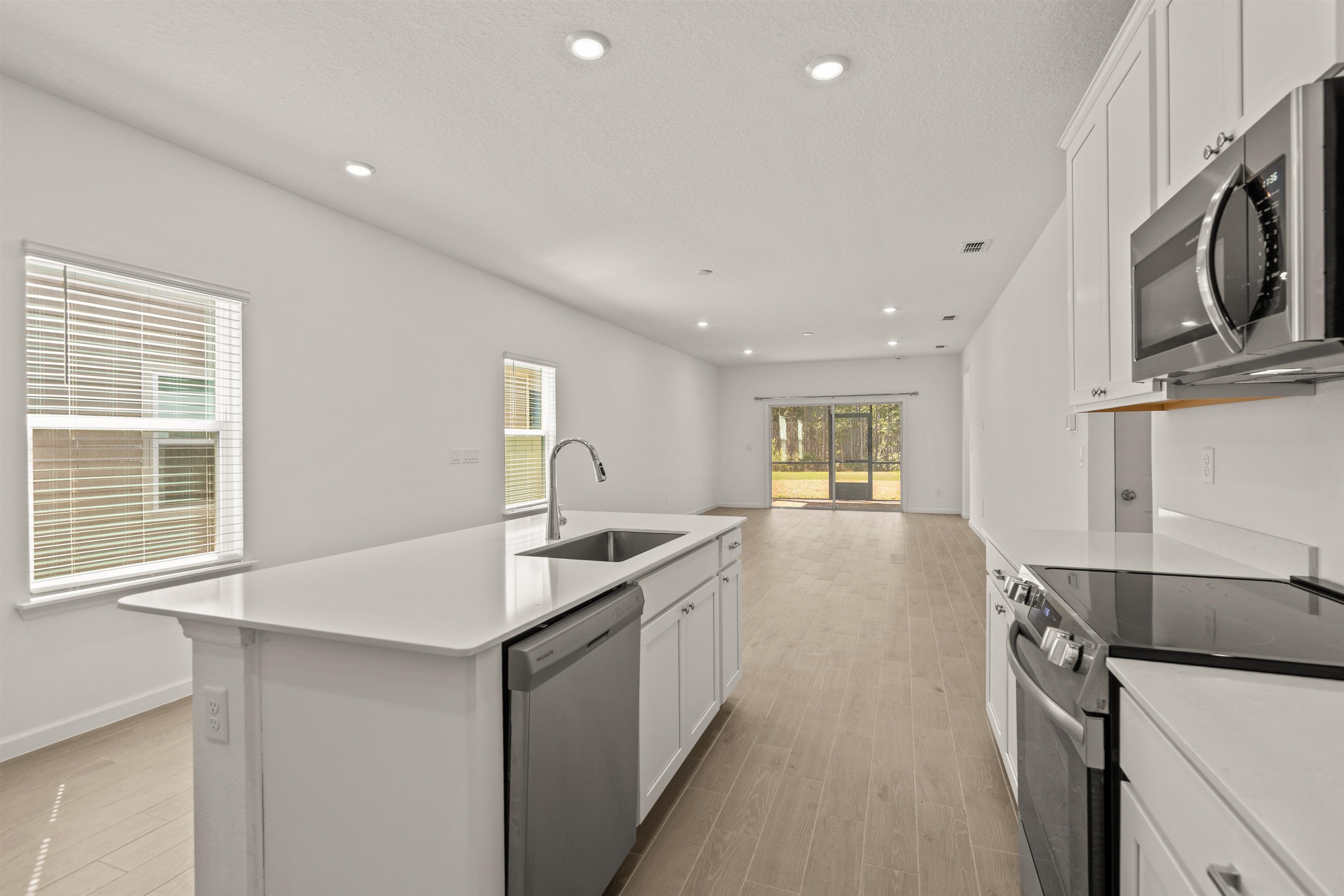 Image 7 of 40 For 65 Eustis Pt