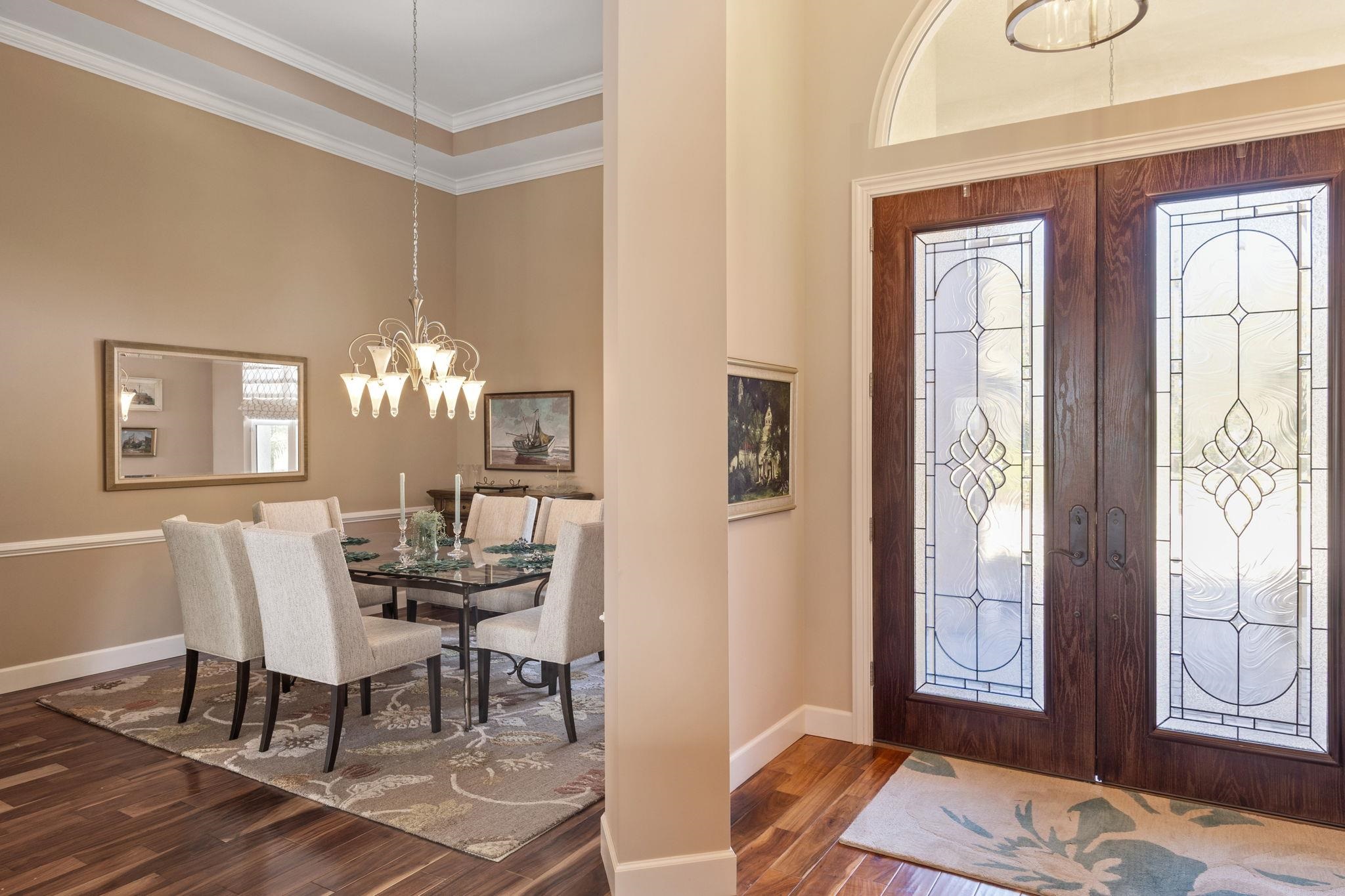 Image 11 of 90 For 409 Lookout Point Dr