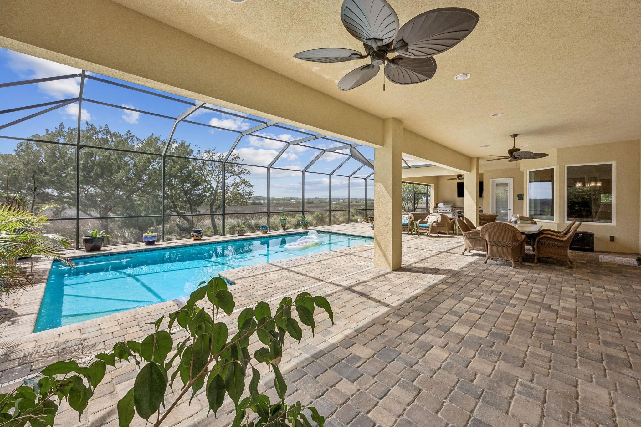 Image 37 of 90 For 409 Lookout Point Dr