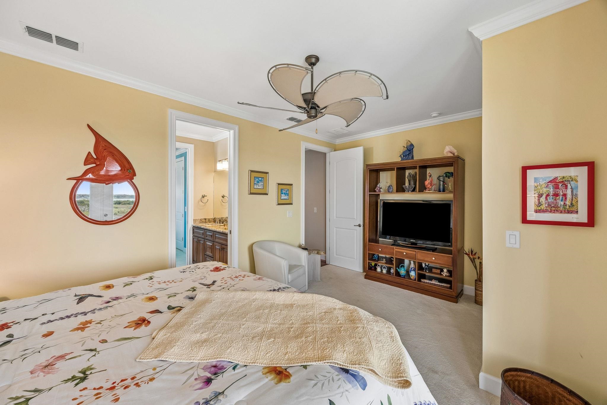 Image 65 of 90 For 409 Lookout Point Dr