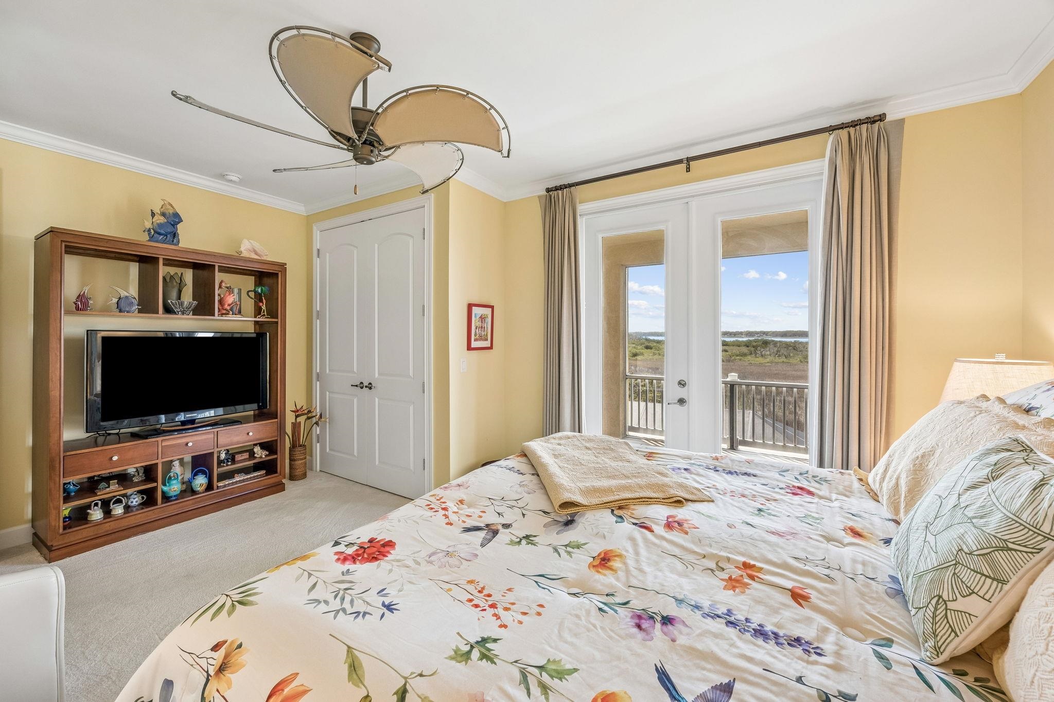 Image 66 of 90 For 409 Lookout Point Dr