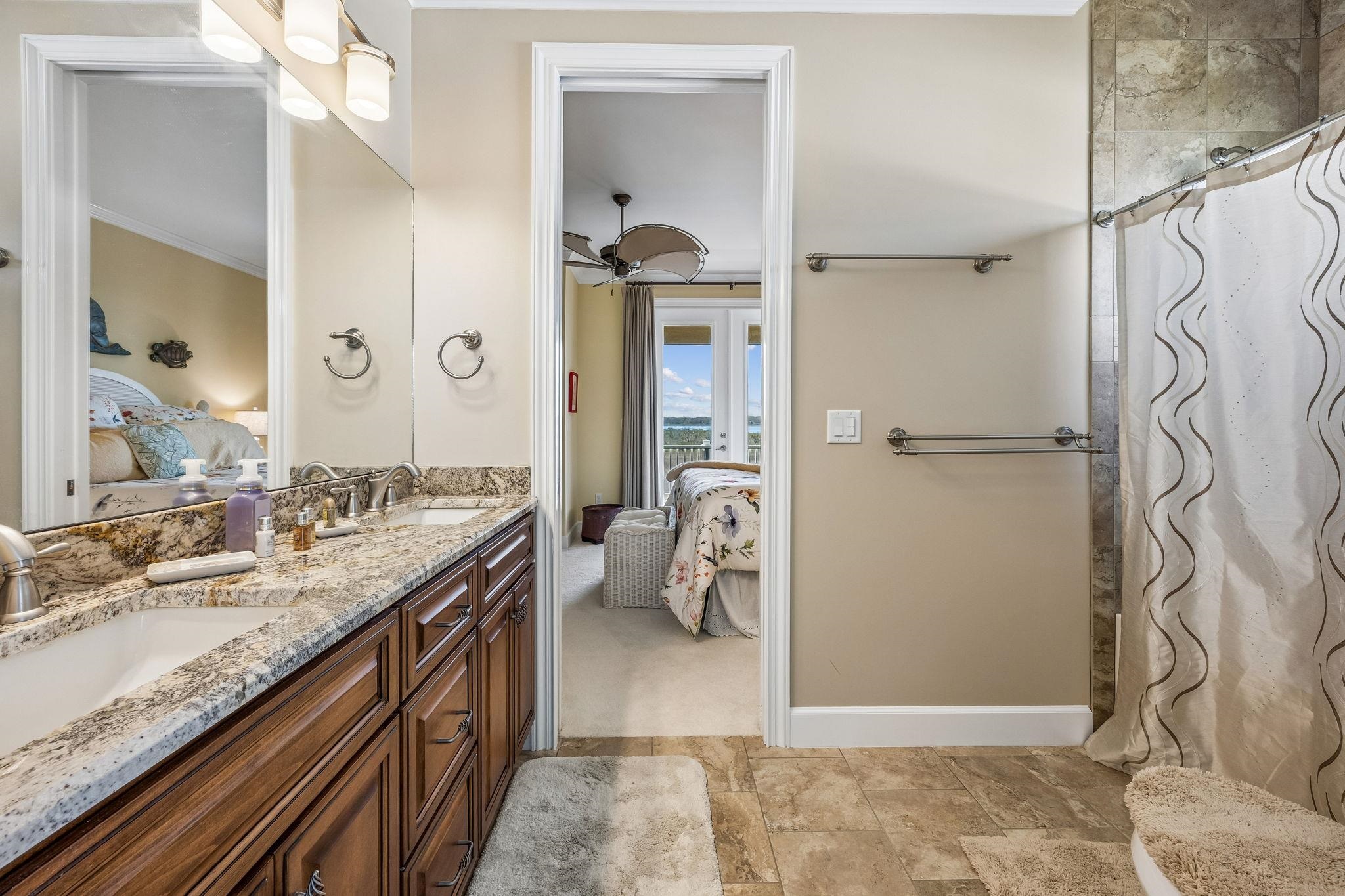 Image 72 of 90 For 409 Lookout Point Dr