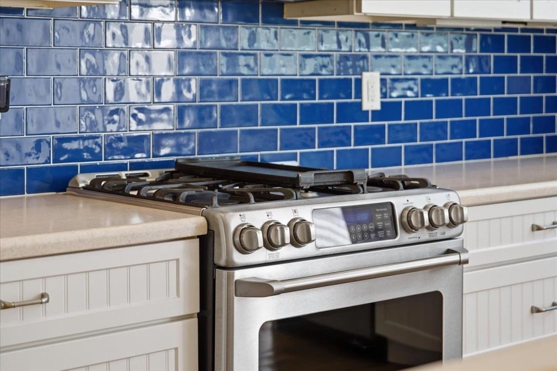 Image 18 of 50 For 47 Osceola St