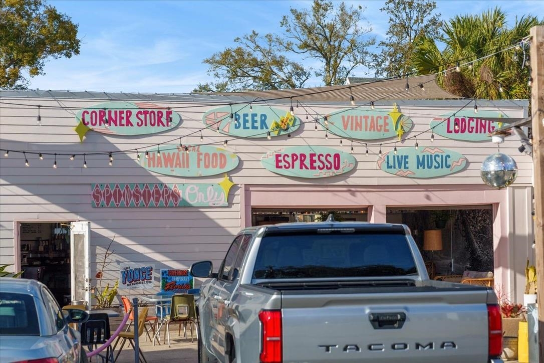 Image 48 of 50 For 47 Osceola St