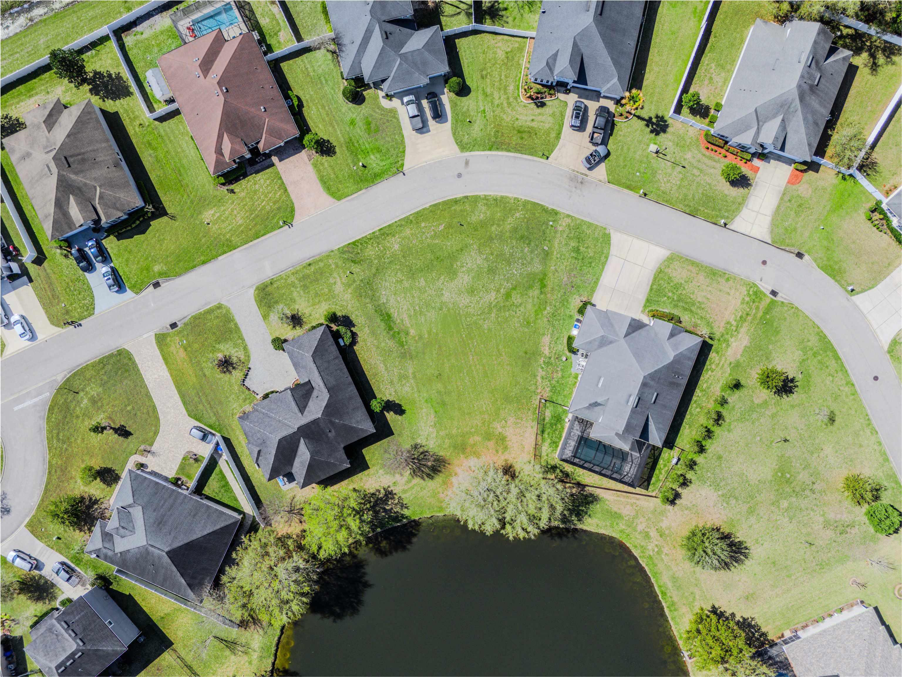 Image 8 of 30 For 289 Deerfield Glen Dr