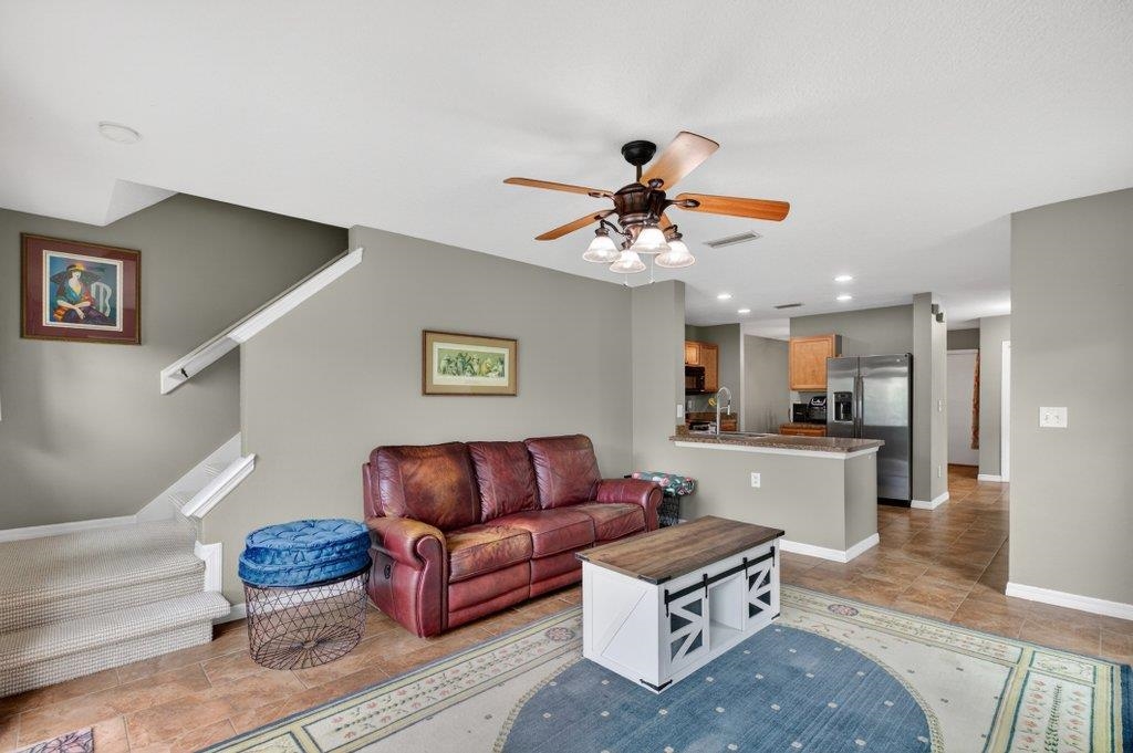 Image 20 of 46 For 300 Syrah Way