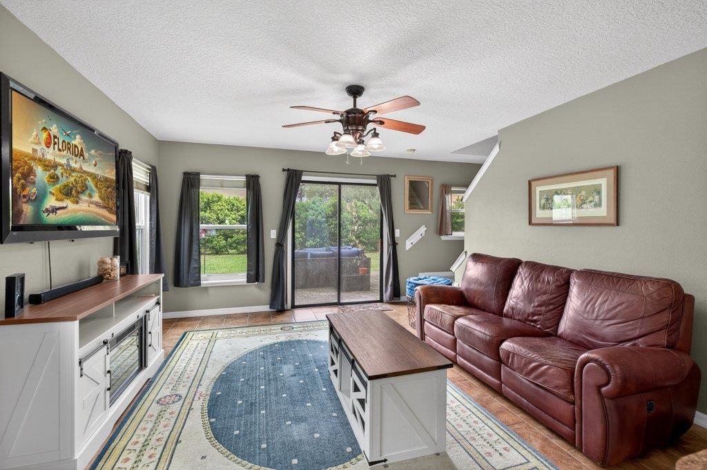 Image 22 of 46 For 300 Syrah Way