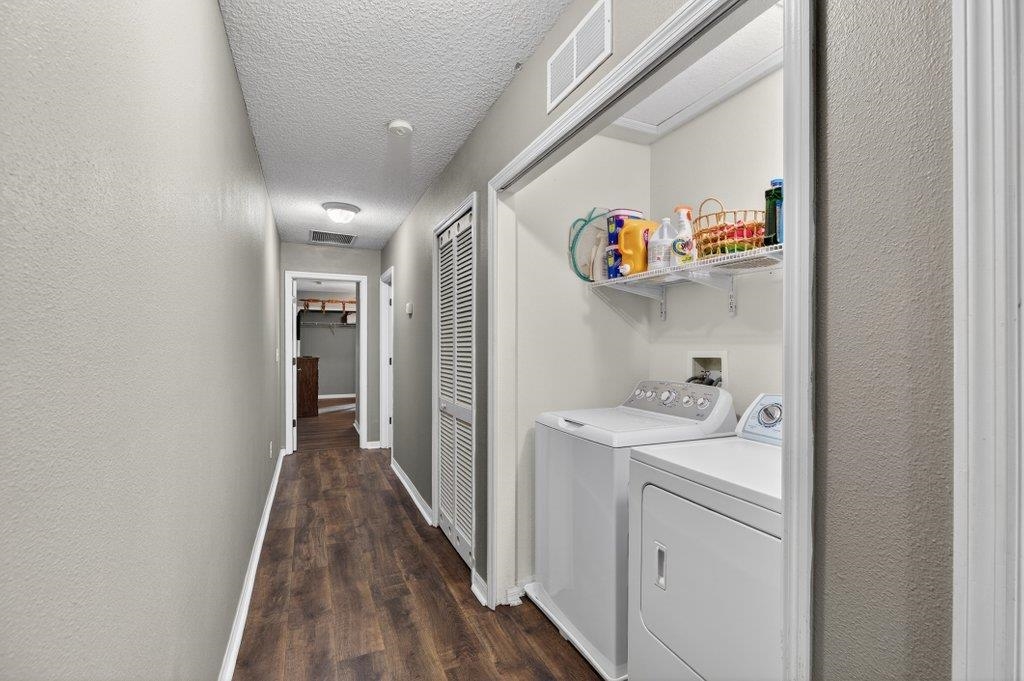 Image 27 of 46 For 300 Syrah Way