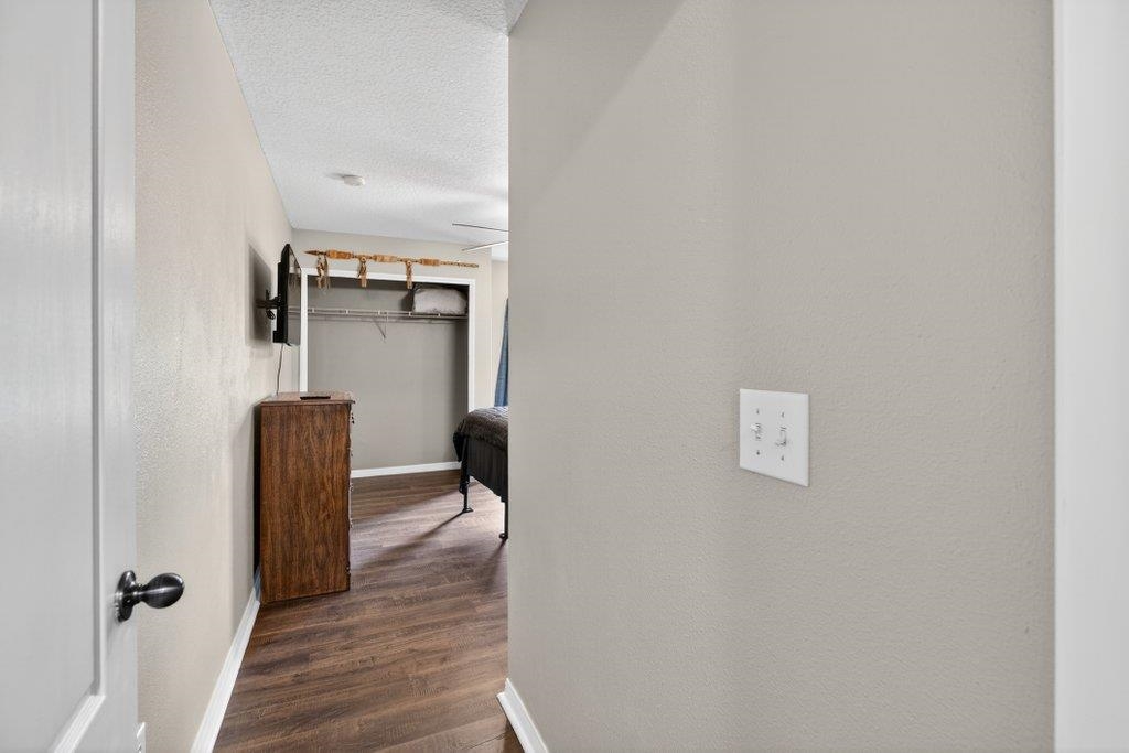 Image 39 of 46 For 300 Syrah Way