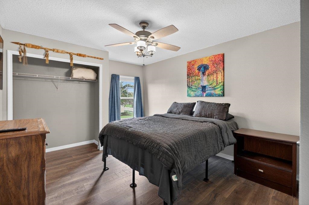 Image 41 of 46 For 300 Syrah Way