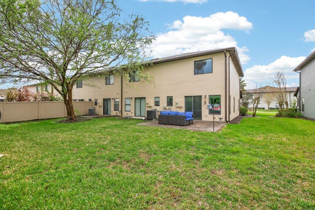 Image 8 of 46 For 300 Syrah Way