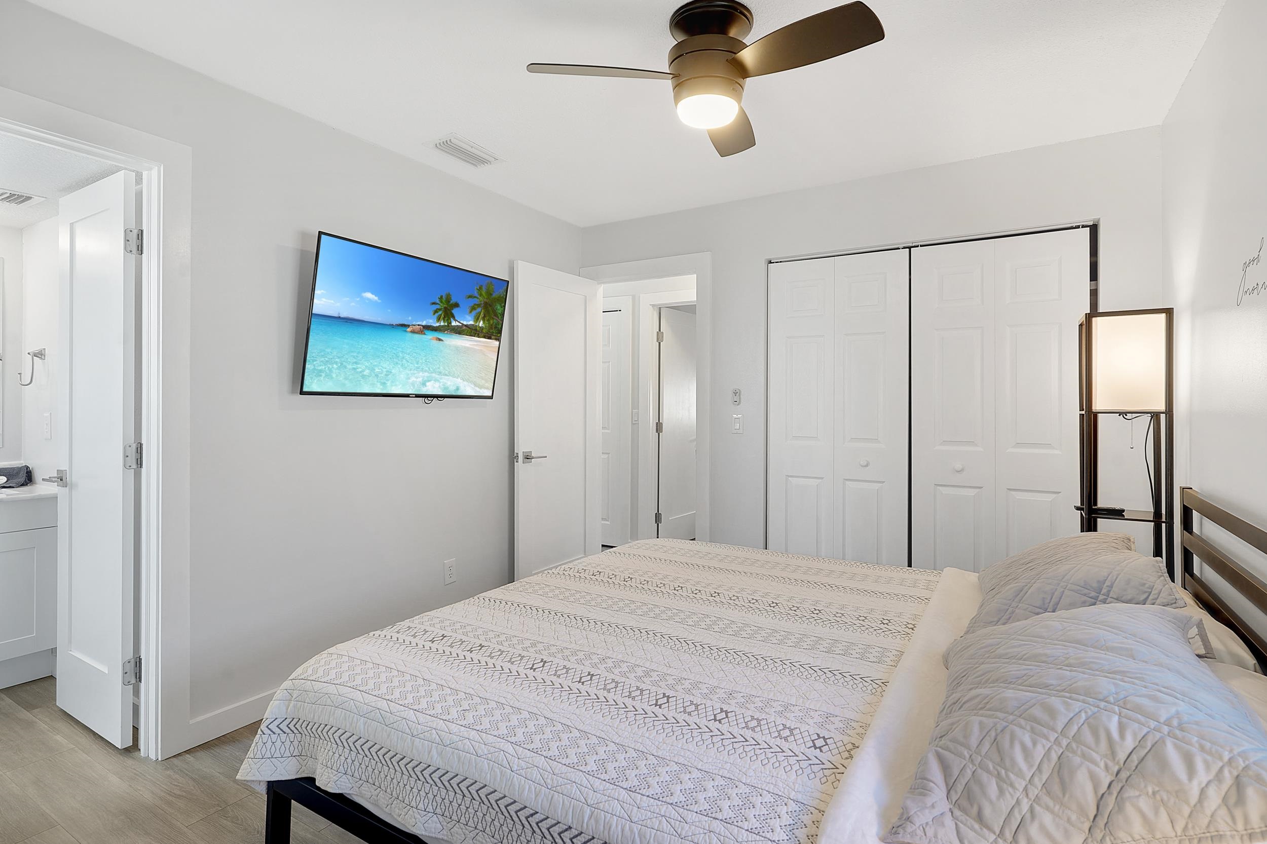 Image 16 of 33 For 9 Tarpon Dr  