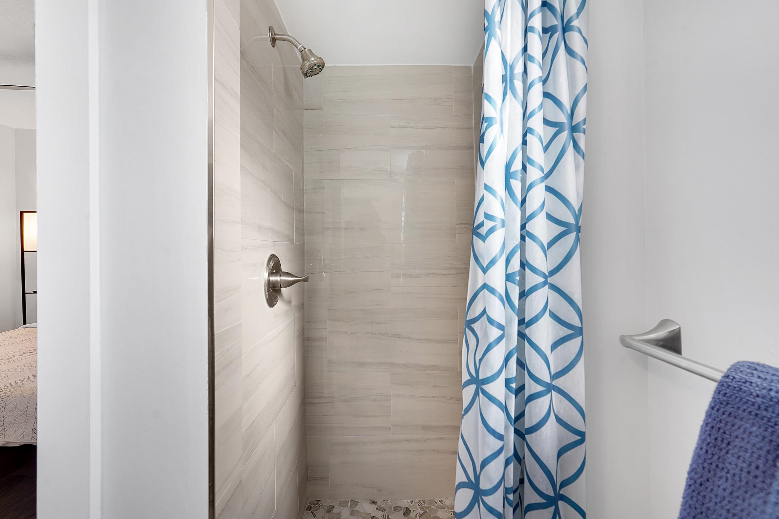 Image 18 of 33 For 9 Tarpon Dr  