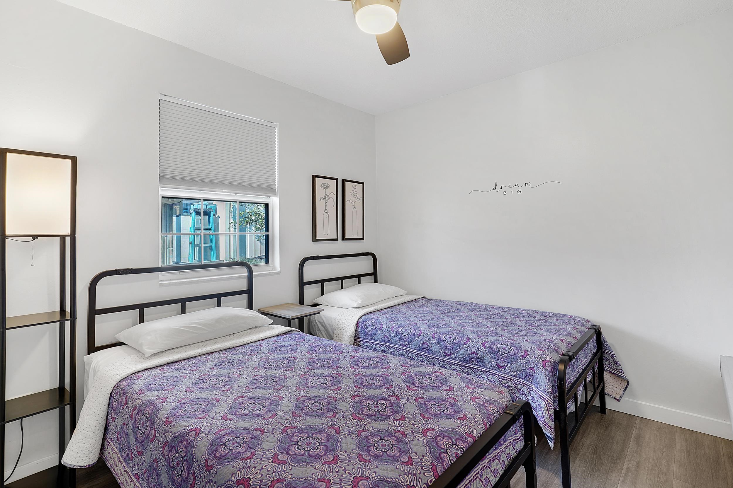 Image 20 of 33 For 9 Tarpon Dr  