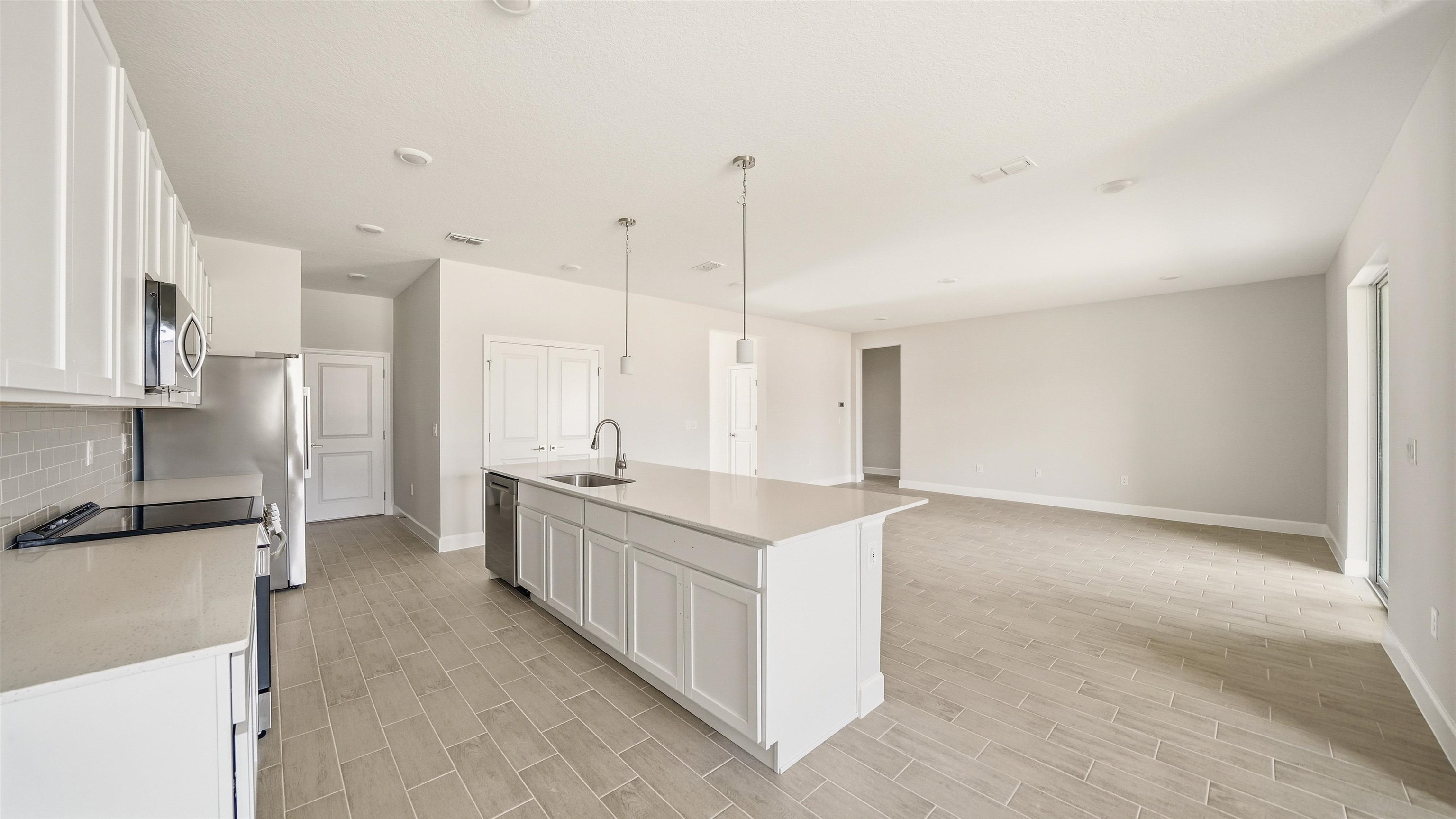 Image 16 of 48 For 34 Seville Orange Path