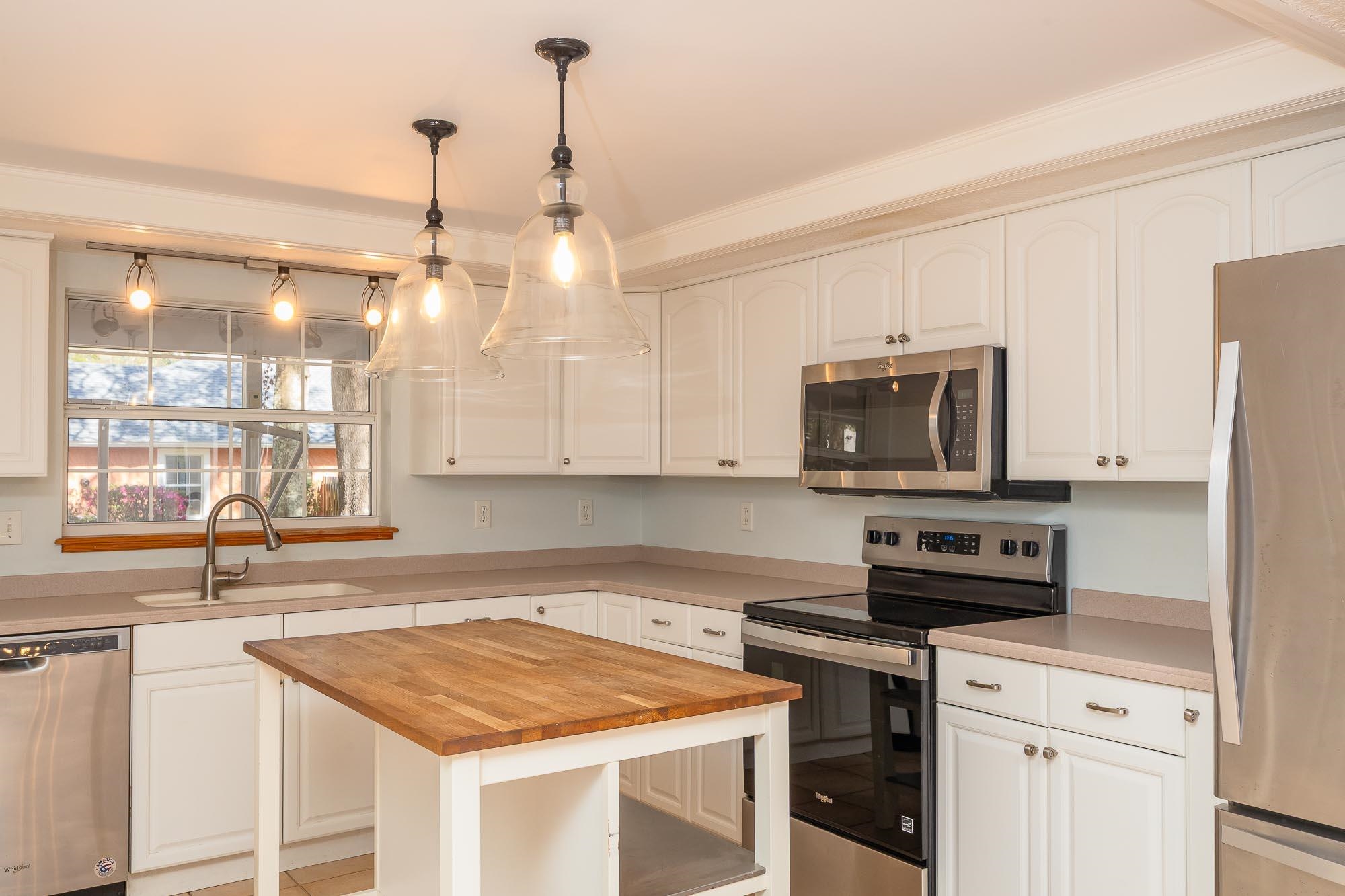 Image 13 of 29 For 728 Willow Wood Pl