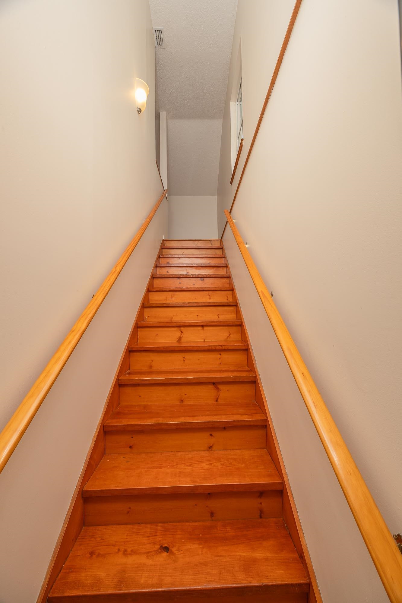 Image 18 of 29 For 728 Willow Wood Pl