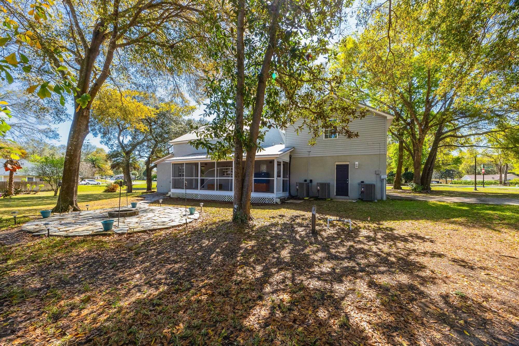 Image 21 of 29 For 728 Willow Wood Pl