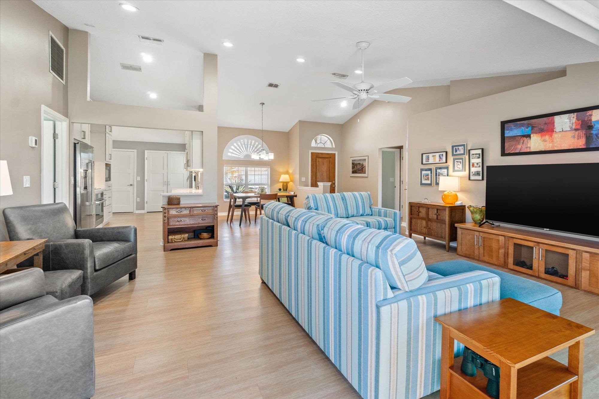 Image 10 of 49 For 2329 Commodores Club Blvd