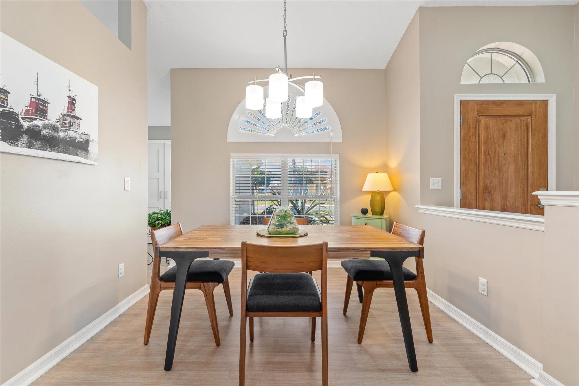 Image 18 of 49 For 2329 Commodores Club Blvd