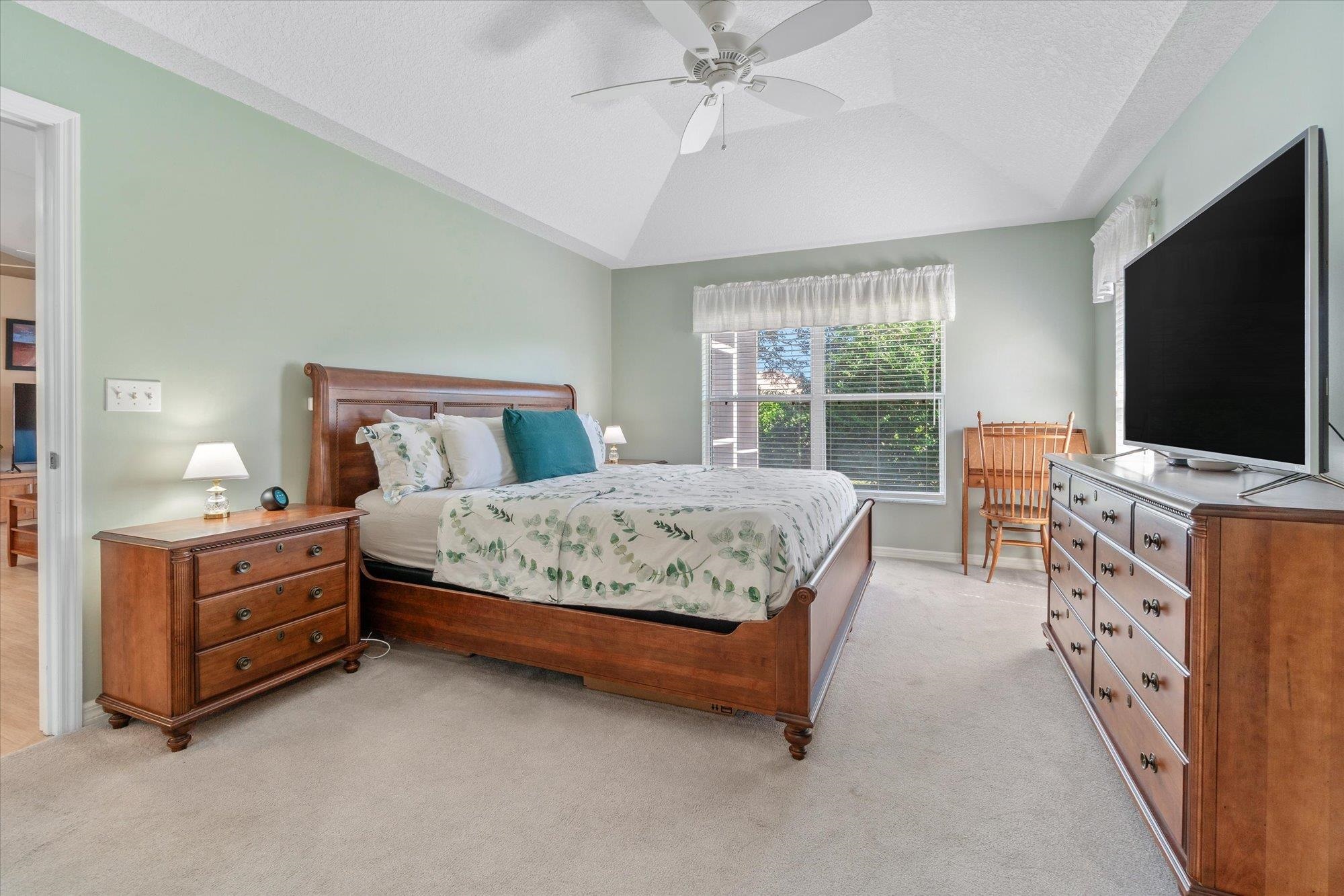 Image 21 of 49 For 2329 Commodores Club Blvd