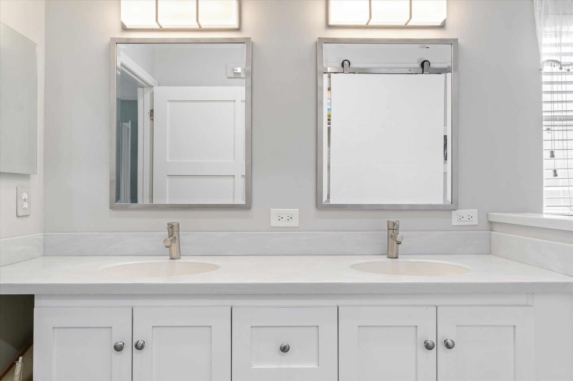 Image 26 of 49 For 2329 Commodores Club Blvd