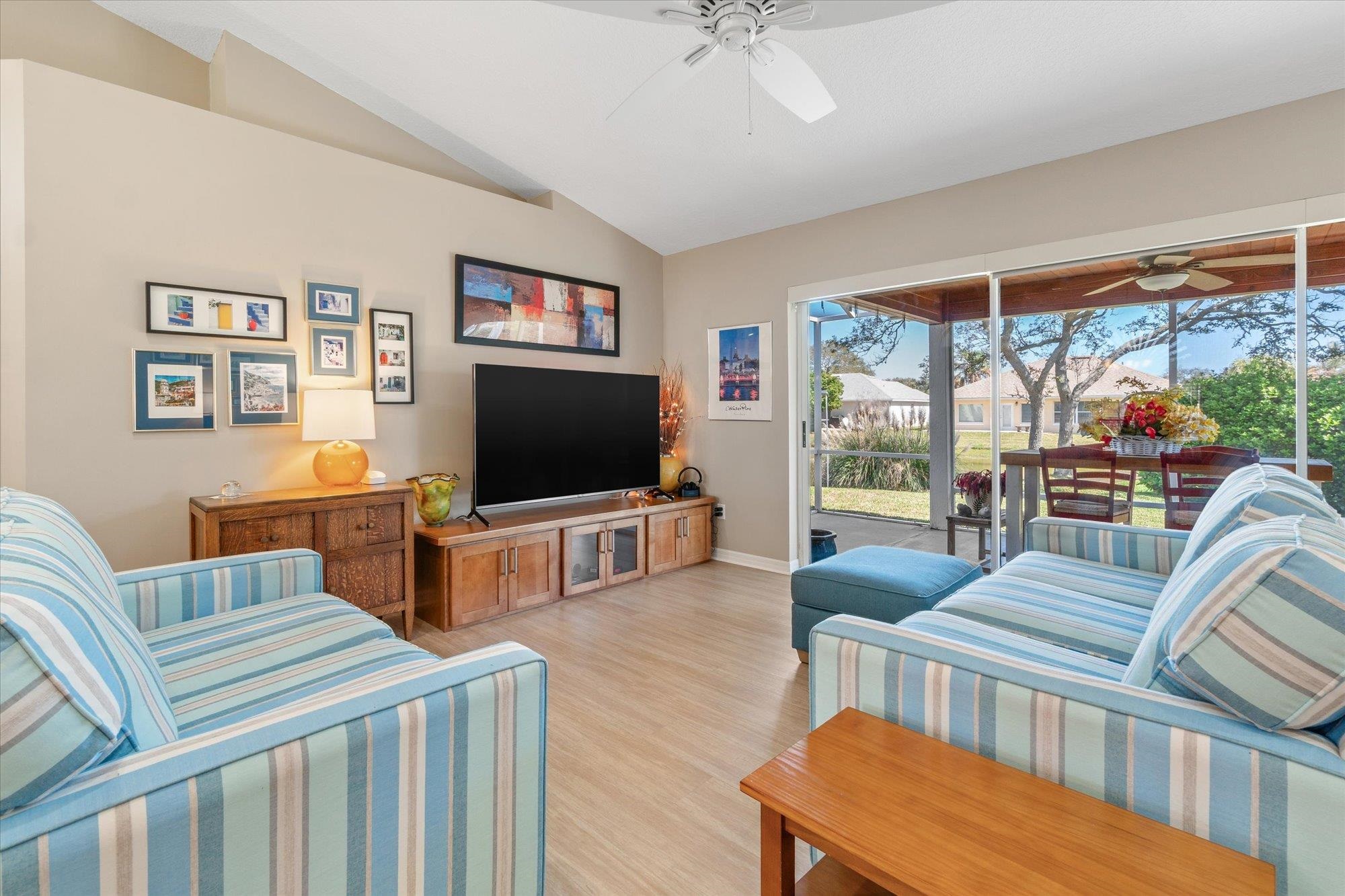 Image 8 of 49 For 2329 Commodores Club Blvd