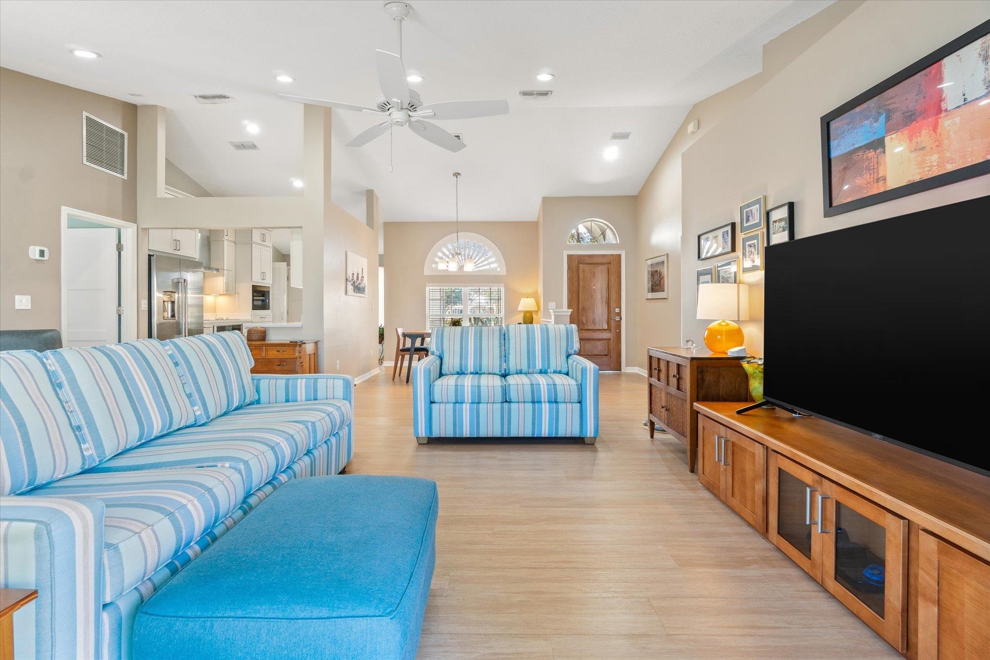 Image 9 of 49 For 2329 Commodores Club Blvd