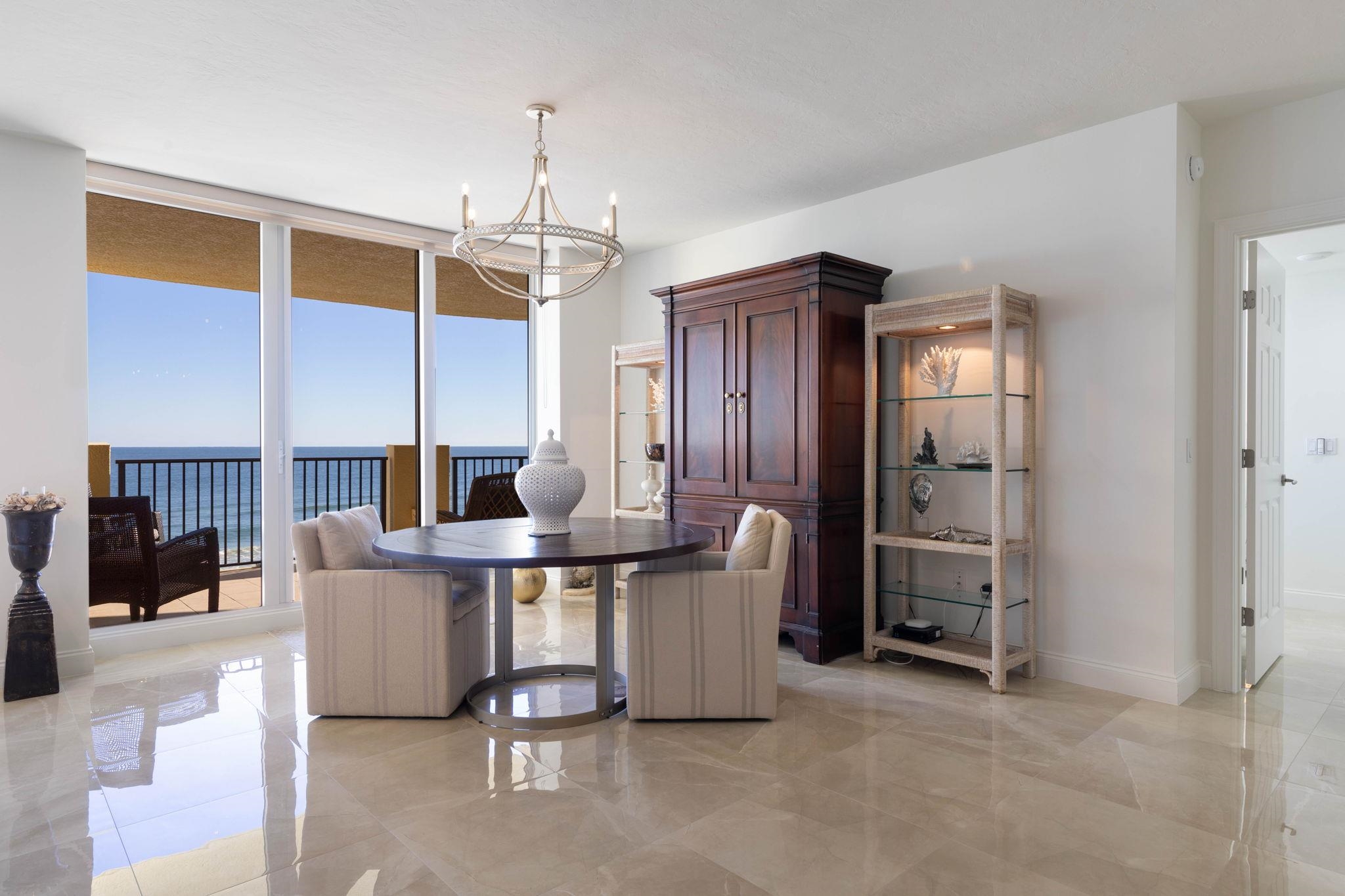 Image 14 of 99 For 19 Avenue De La Mer  405