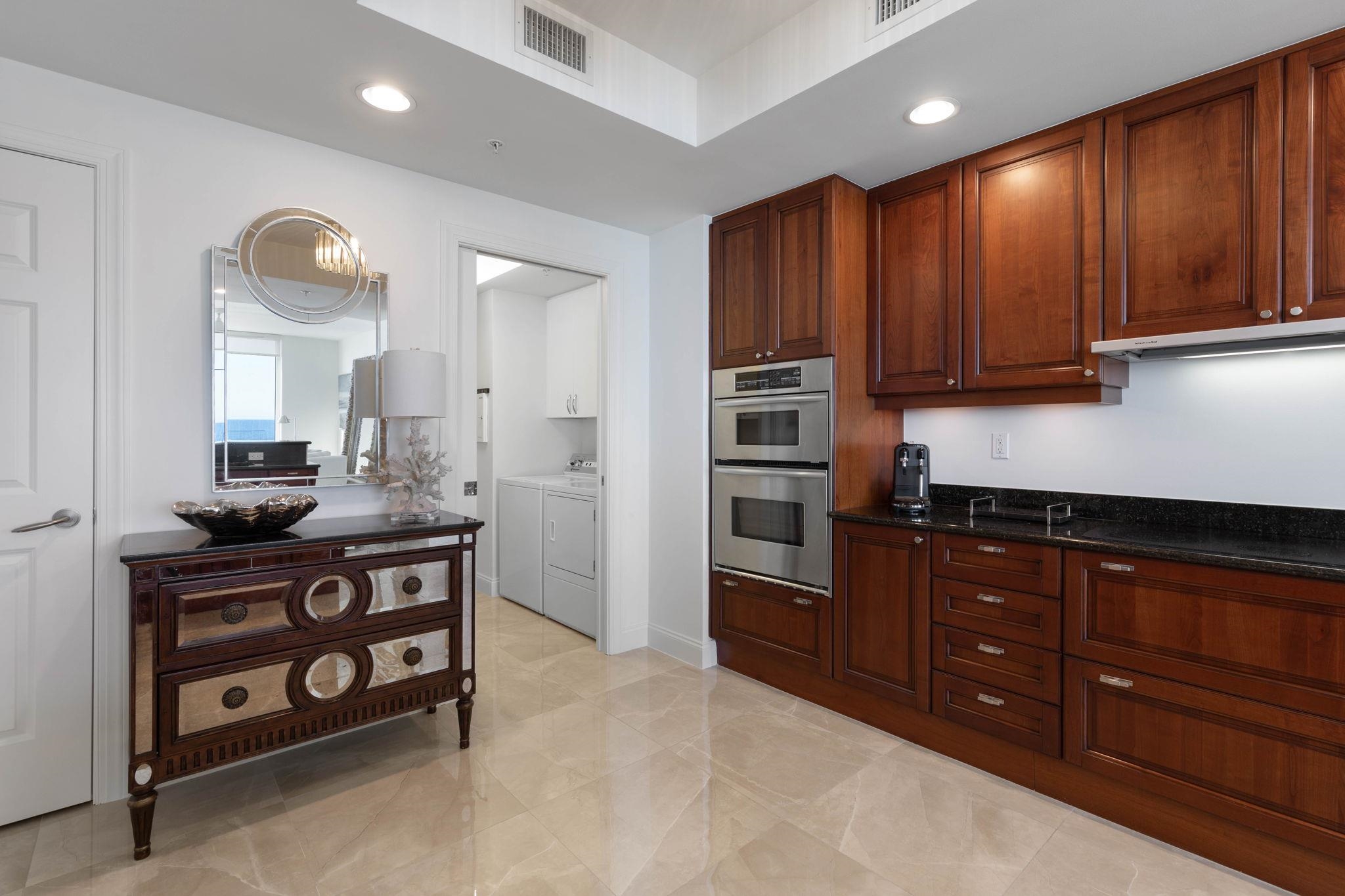 Image 24 of 99 For 19 Avenue De La Mer  405