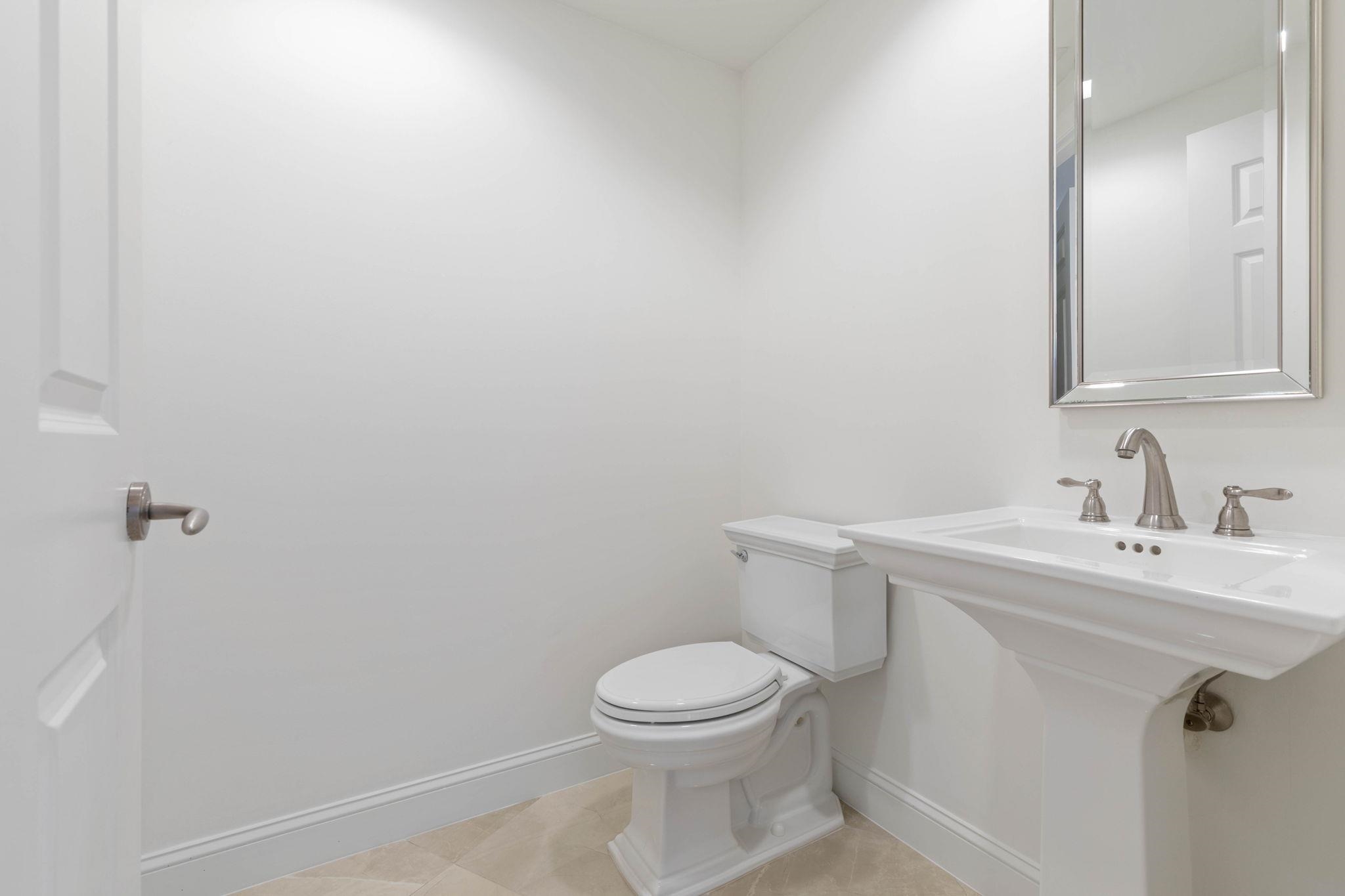 Image 37 of 99 For 19 Avenue De La Mer  405